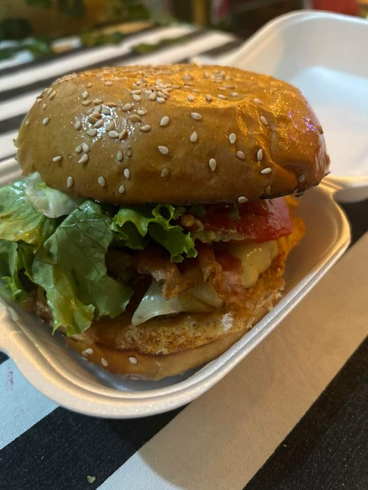 Onili antojitos image 4