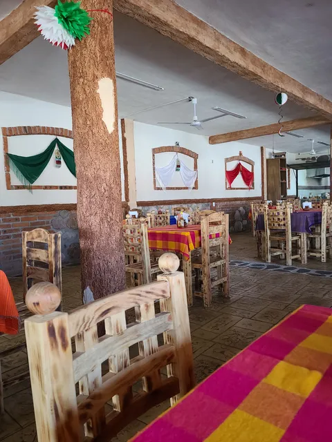 La Higuera Restaurant Bar image 3