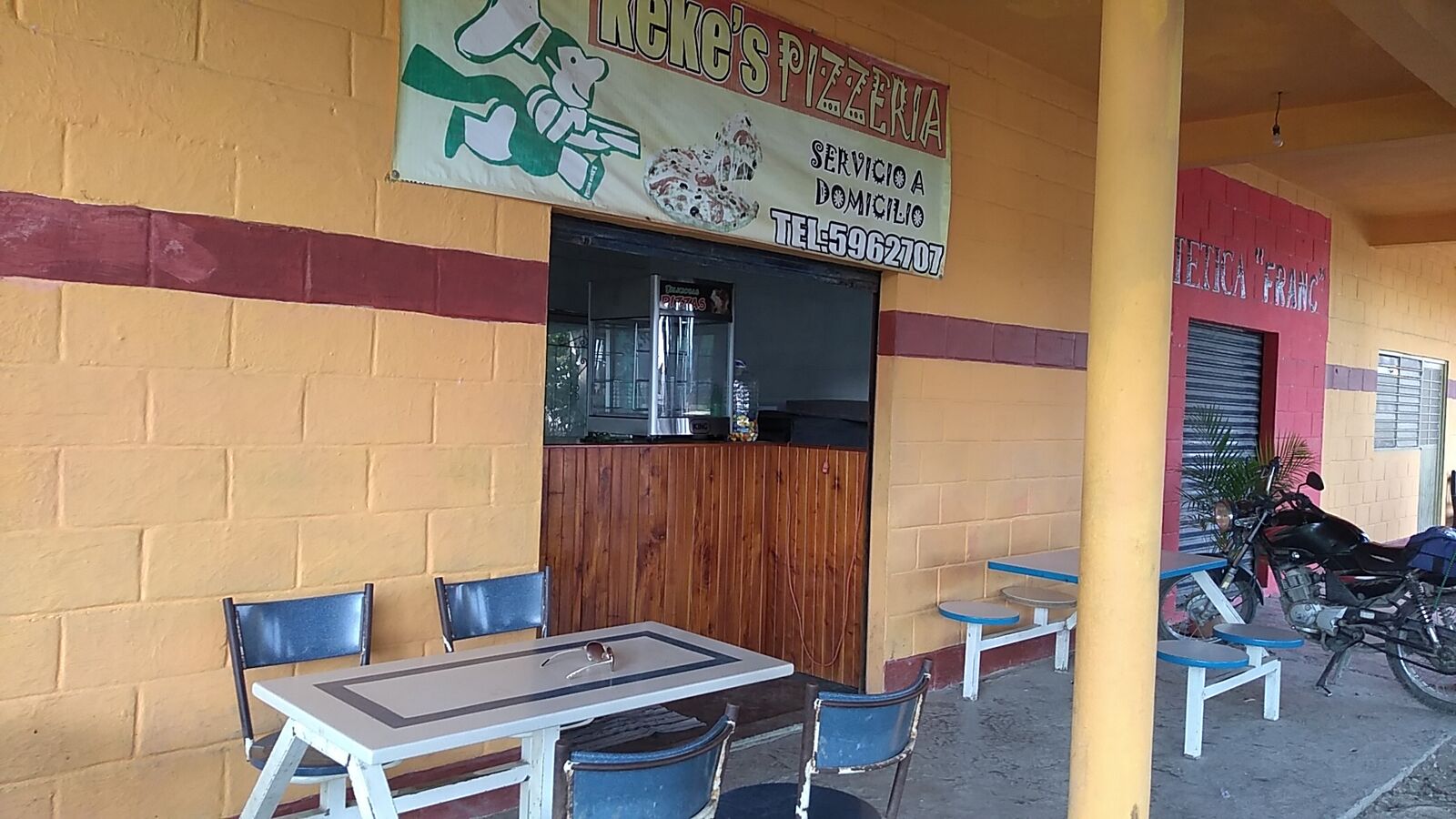 KEKE'S pizzería image 4