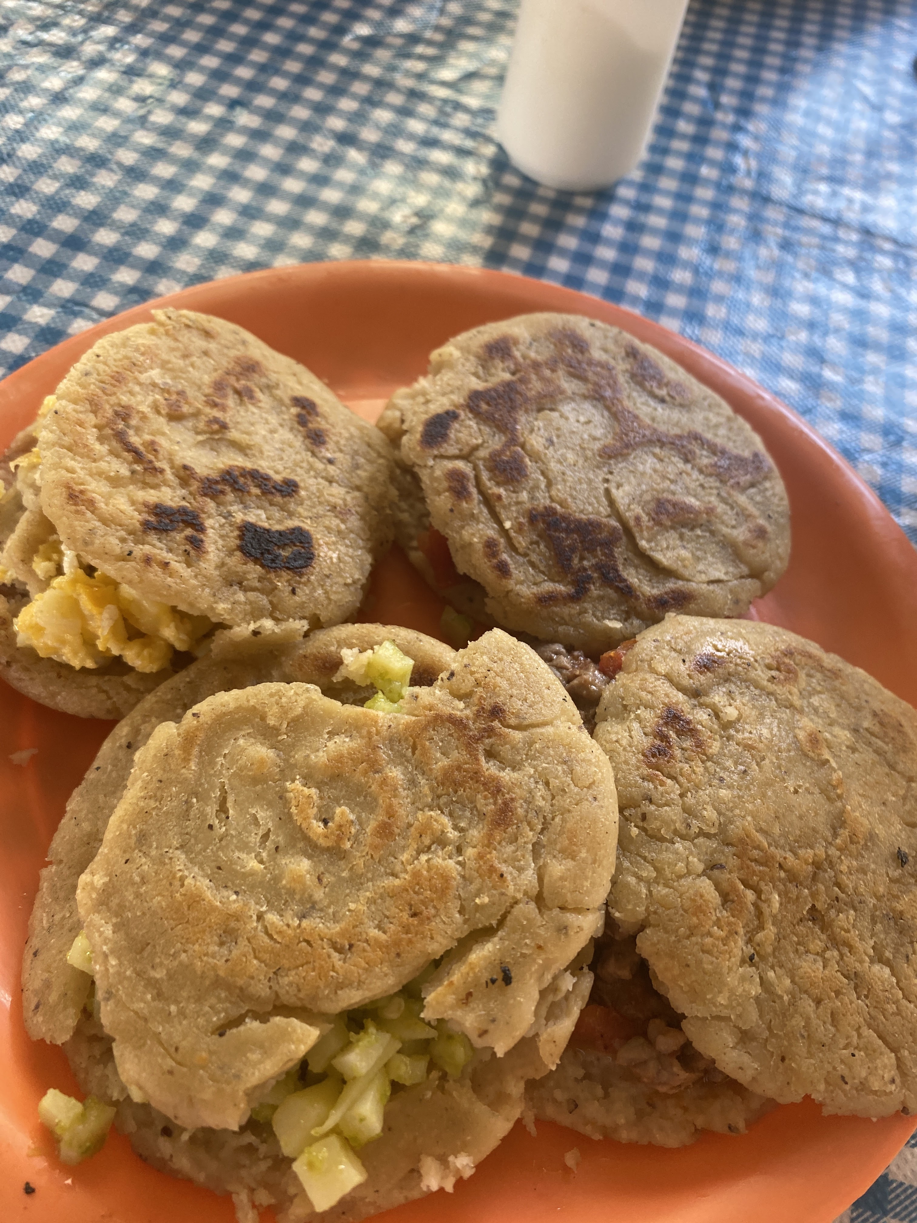 comedor castillo image 1