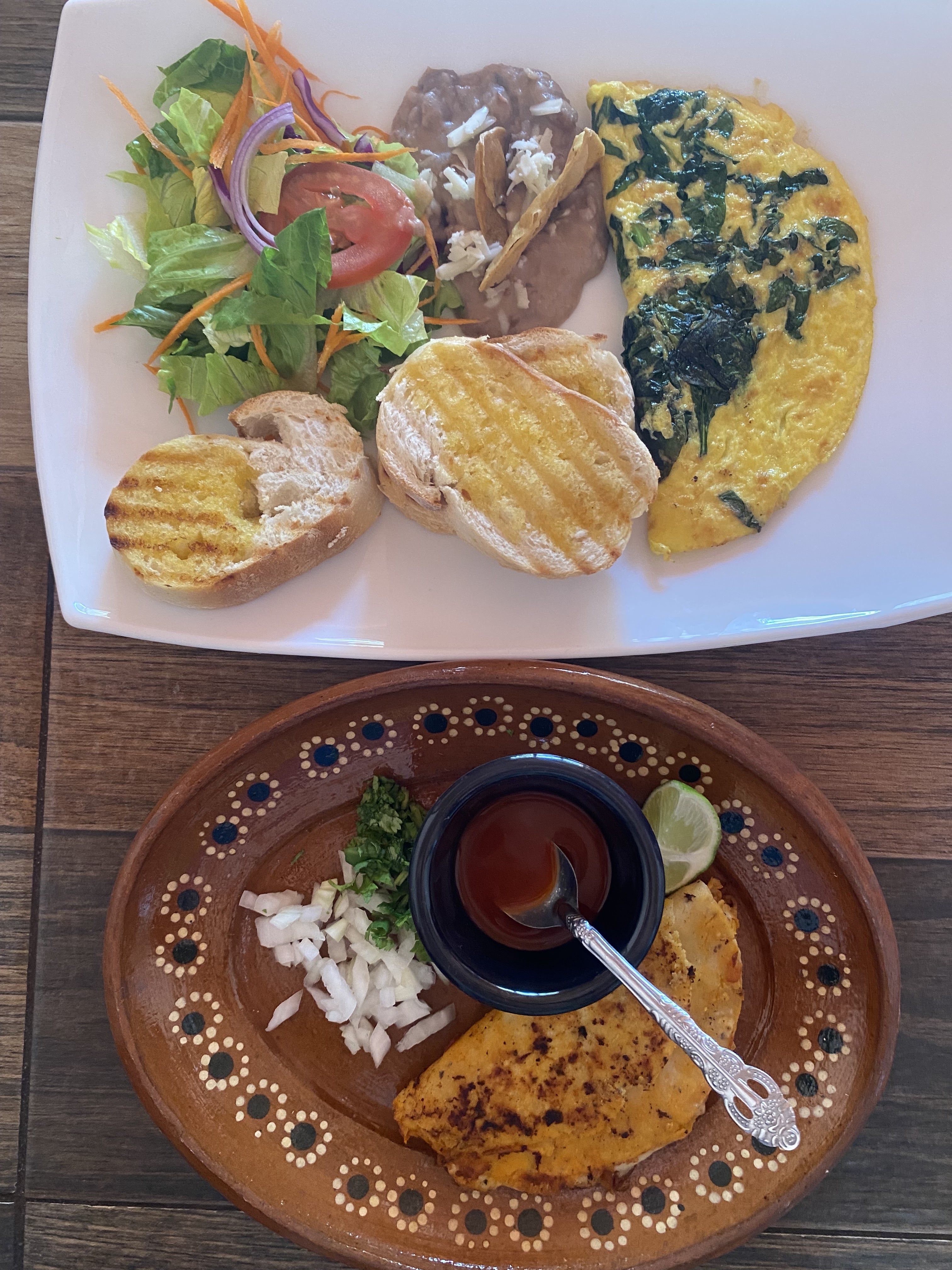 La Cocina de Vero y Cindy Sushi image 8