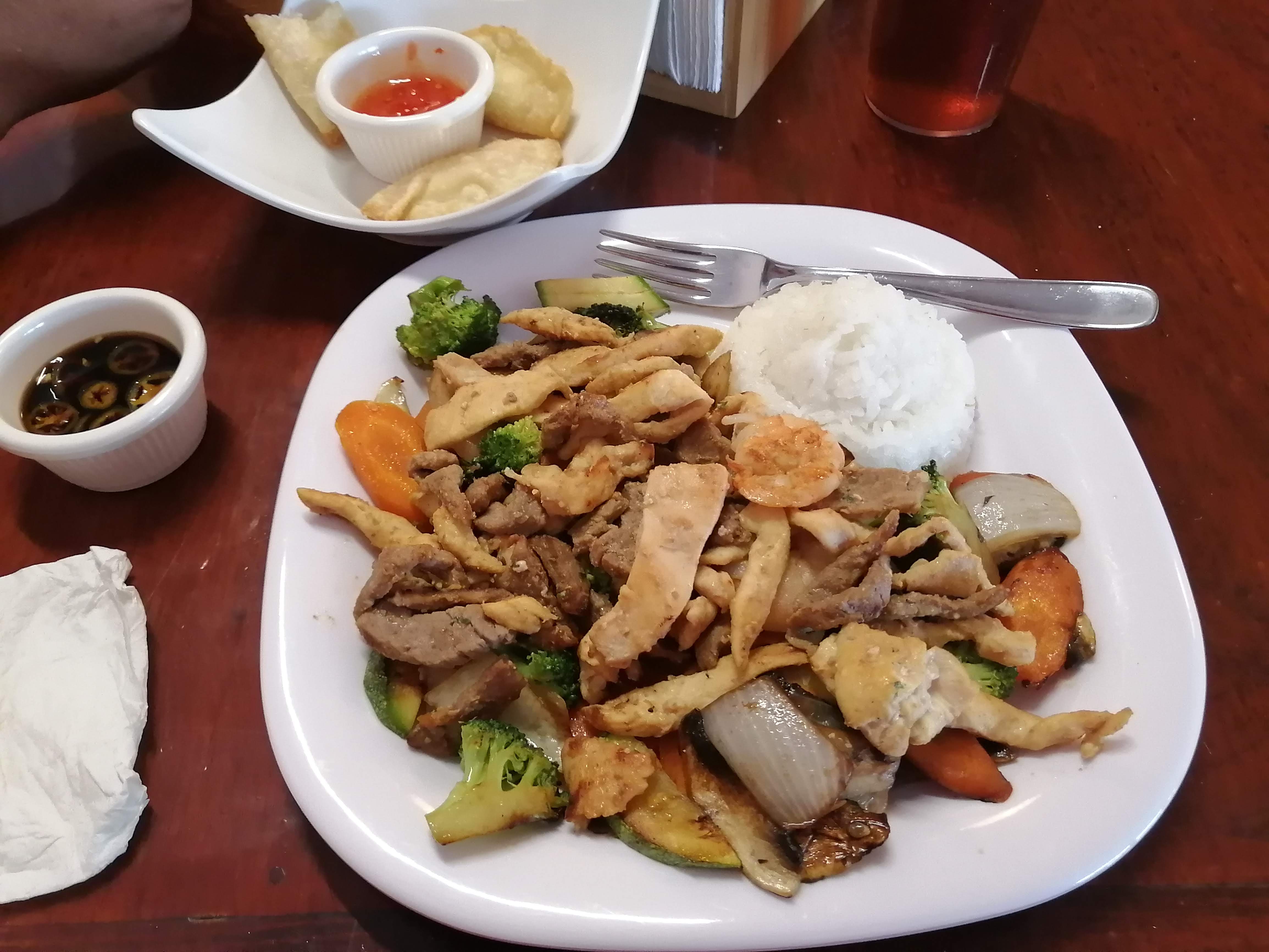 Pinku Sushi & Bar image 4