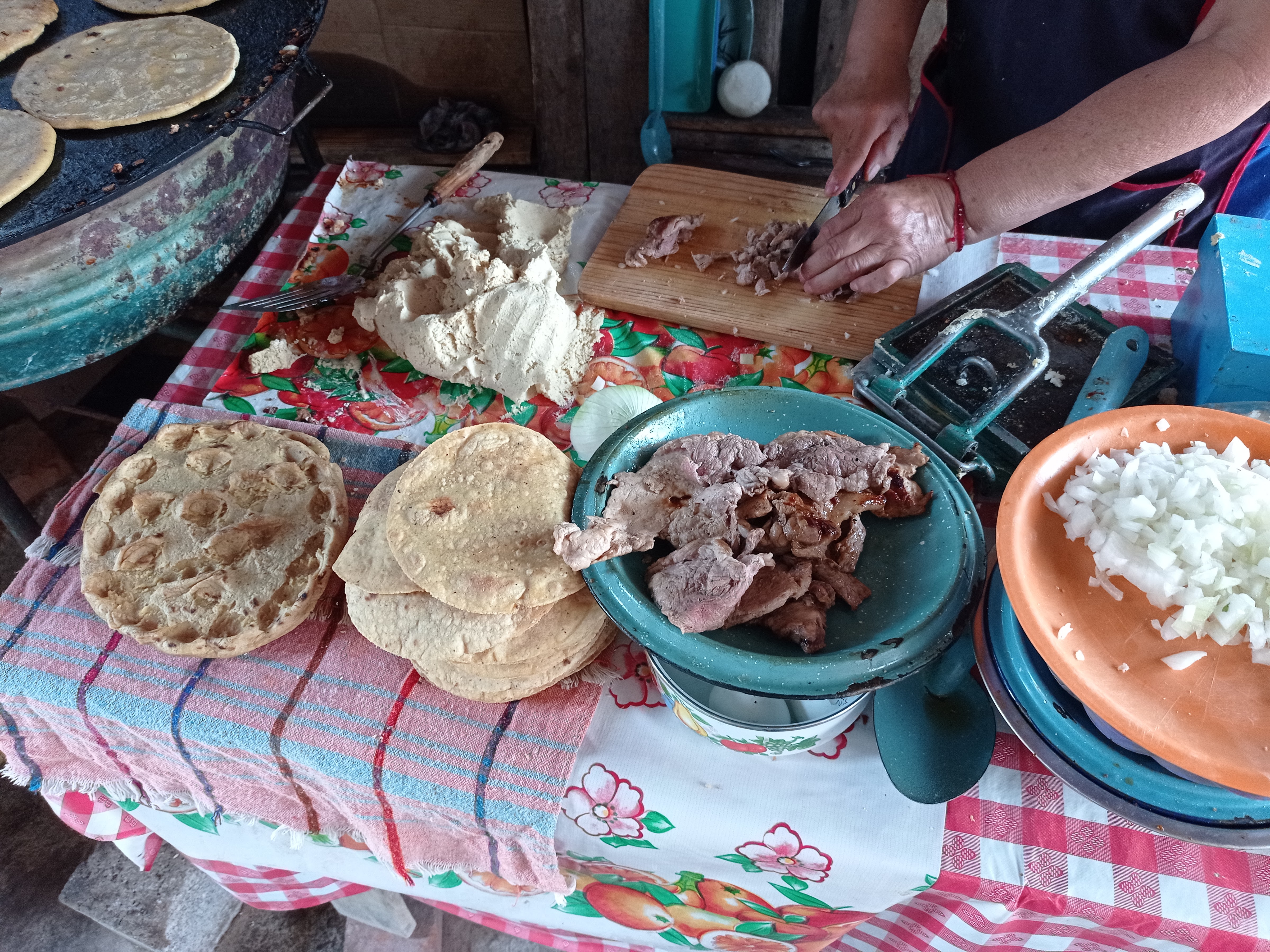 Gorditas Gigantes Doña Cande image 1
