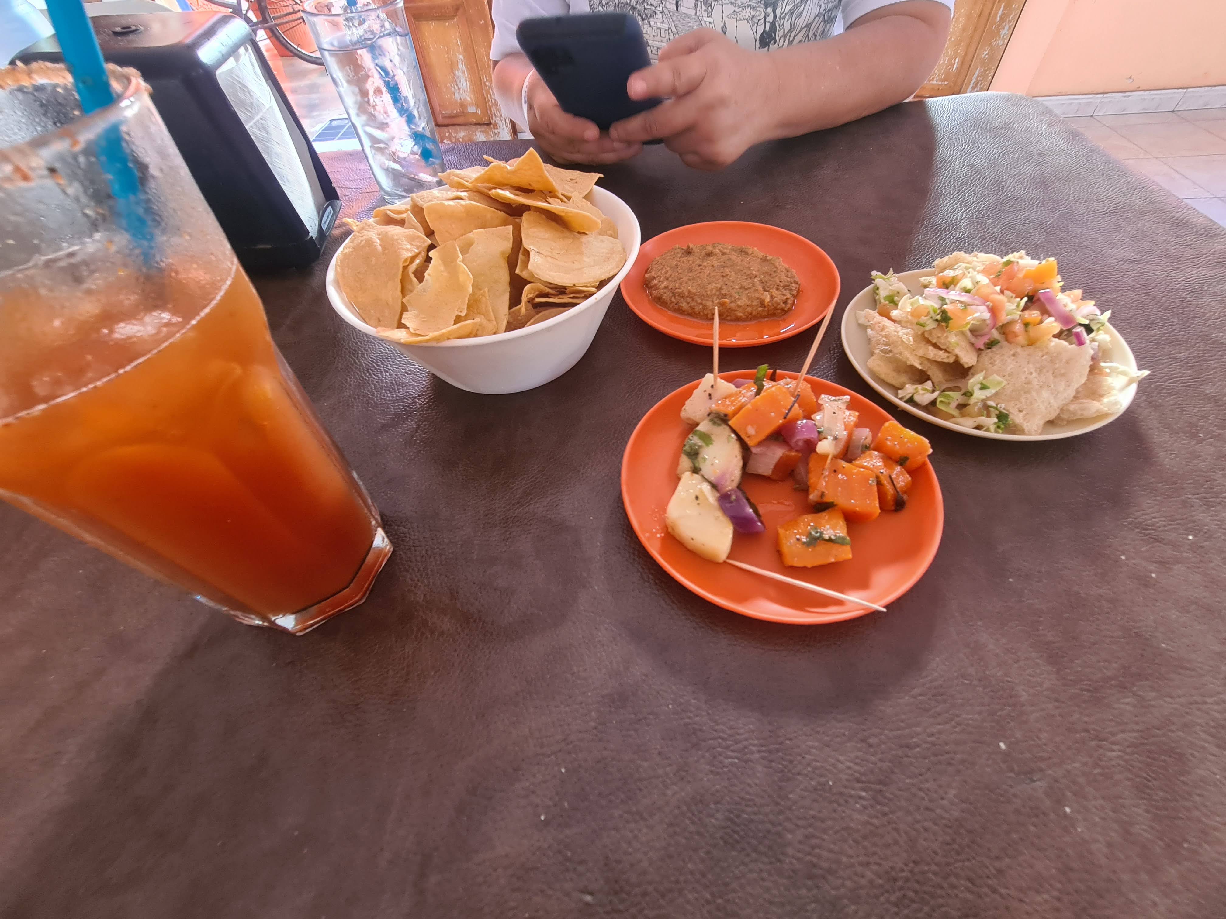 Marisqueria Tucanes image 6