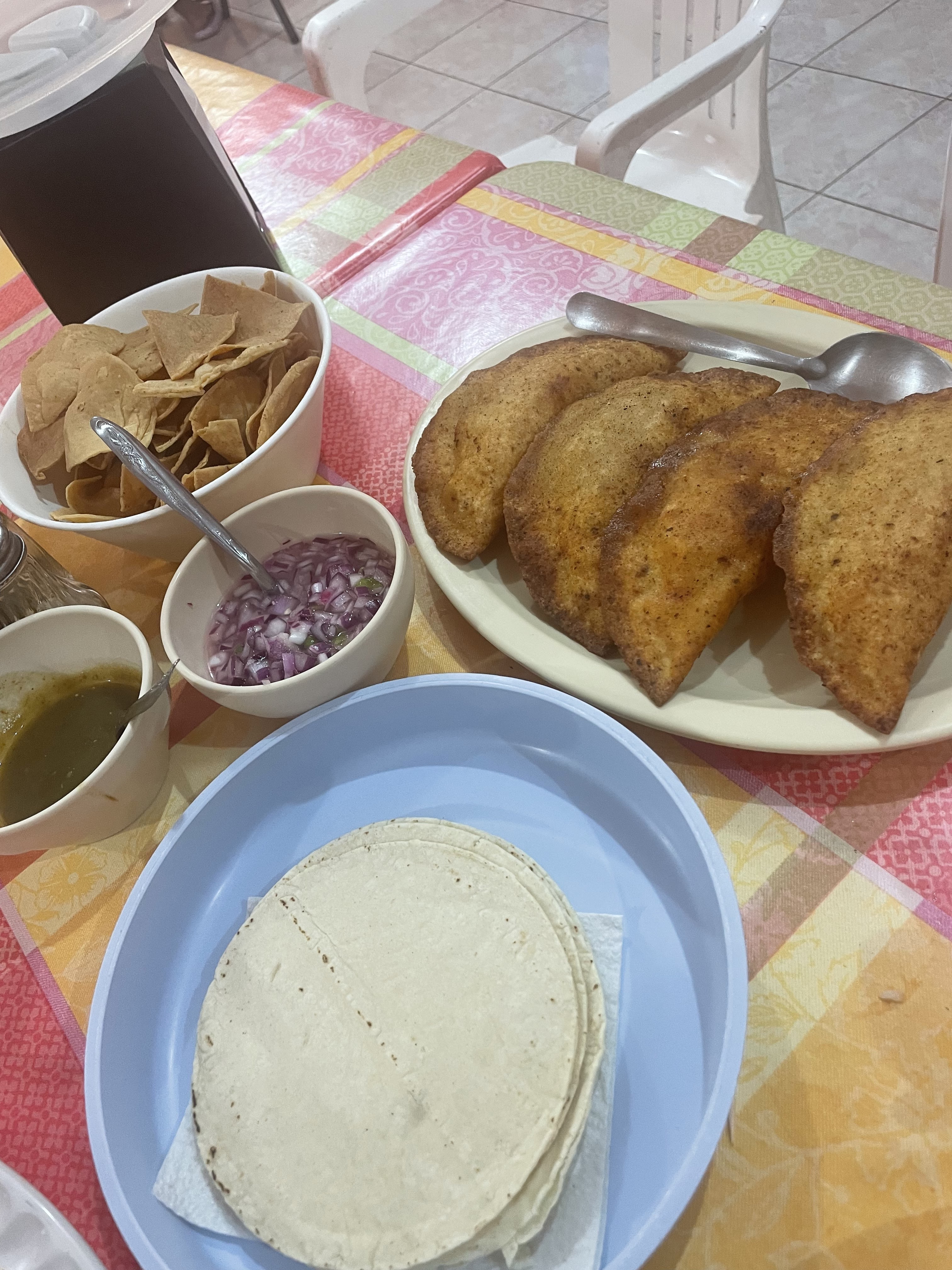 Marisqueria Tucanes image 9