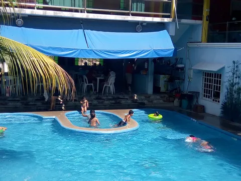 La Piscina image 2