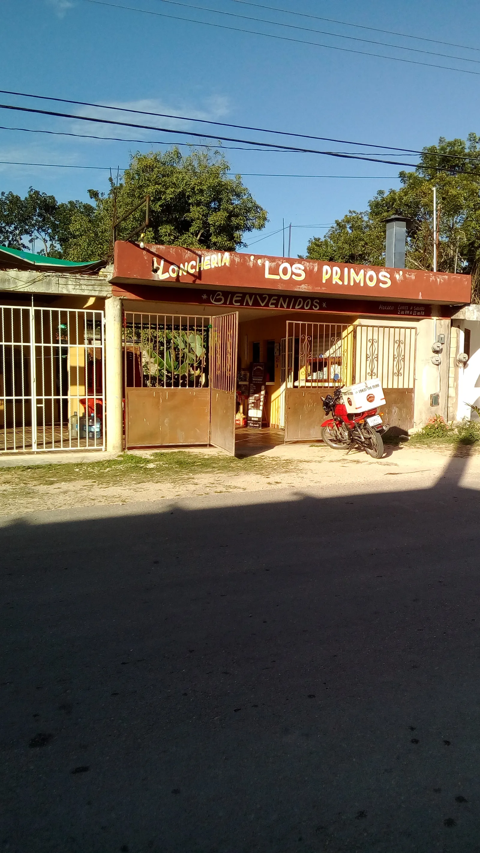The Cousins' Lunch Shop image 9
