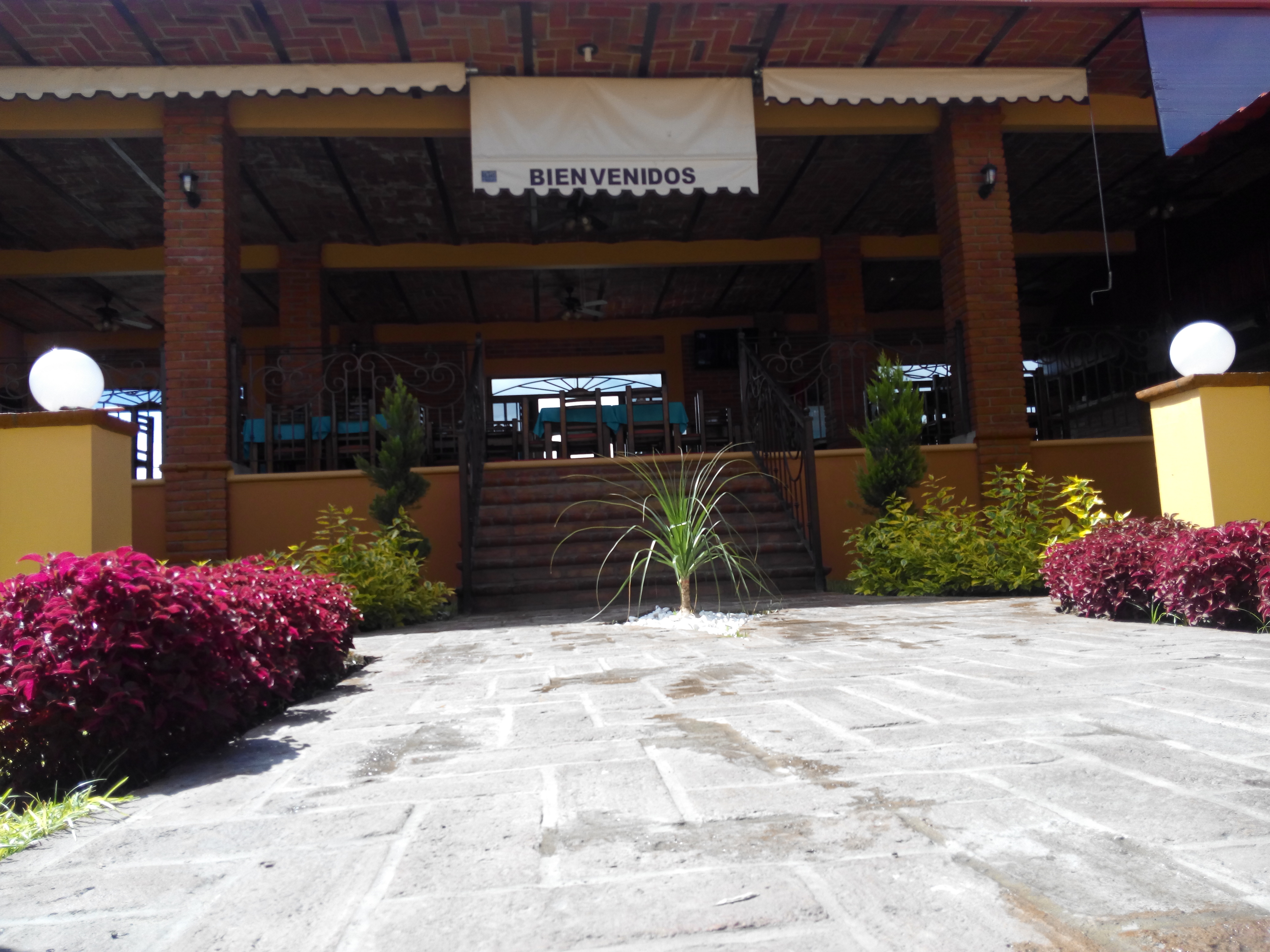 Restaurante Familiar Los Tabachines image 1