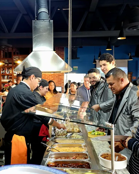 El Insurgente Restaurante image 1