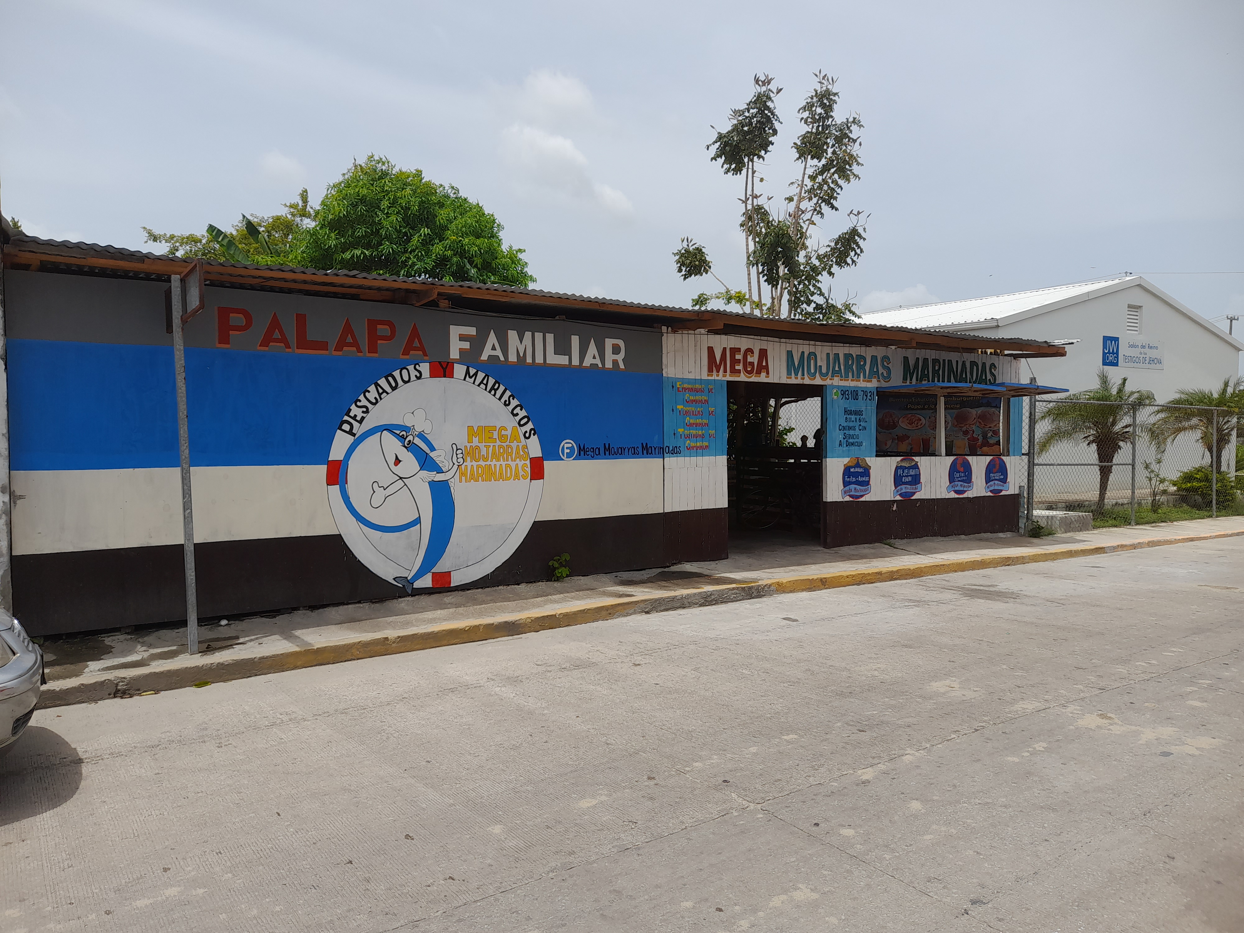 Palapa Familiar Mega Mojarras Marinadas image 1