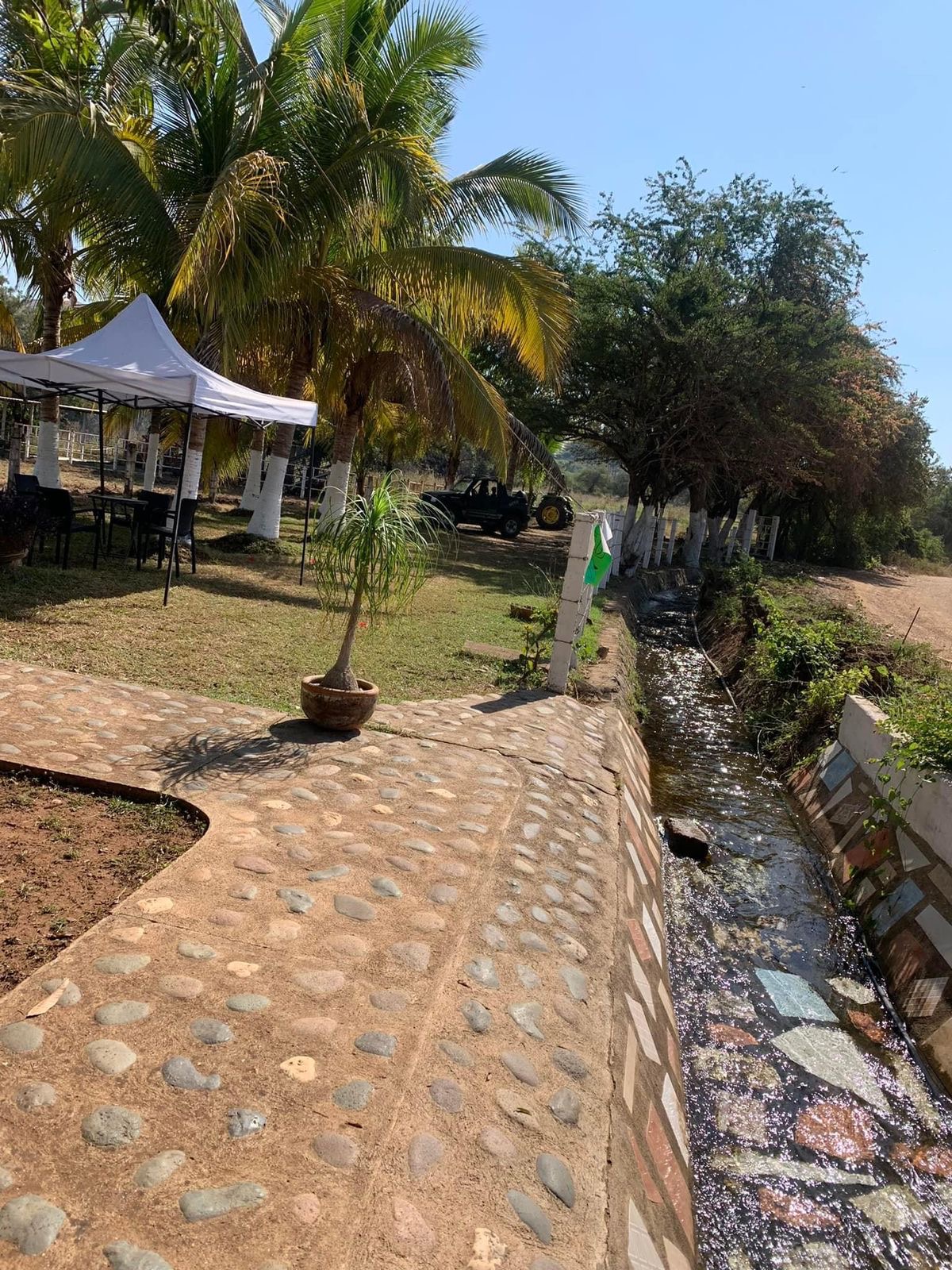 Rancho "Los dos yernos" image 3