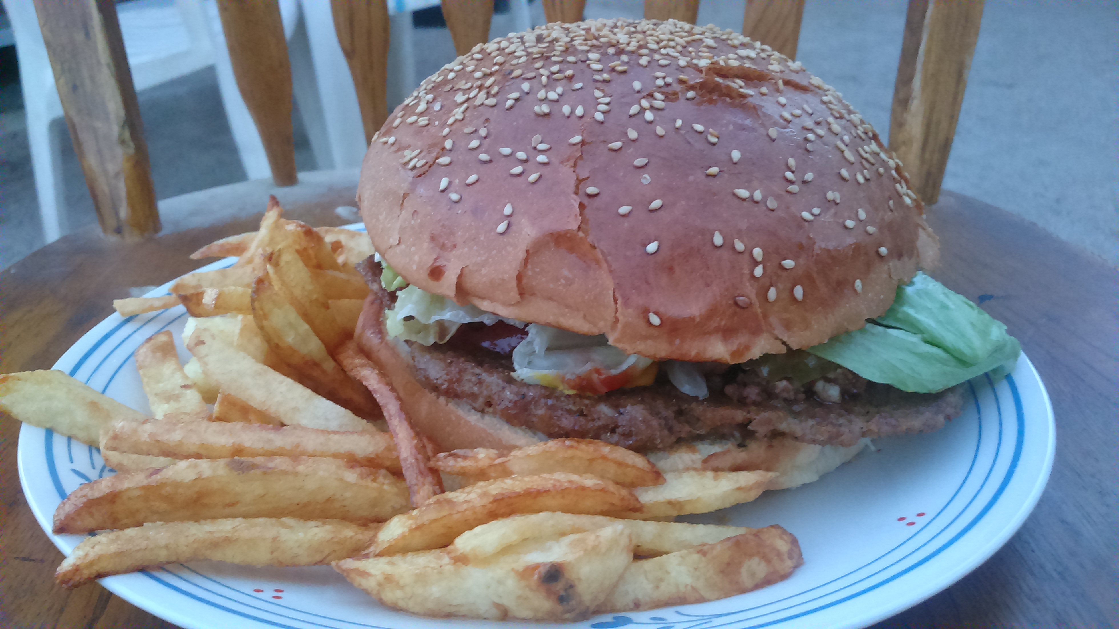 tortas y hamburguesas "los monos" image 1