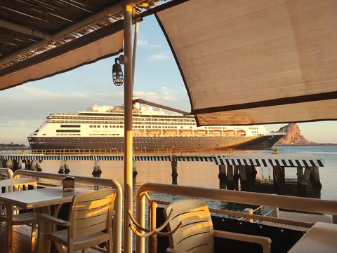 La Puntilla Seafood Restaurant image 1