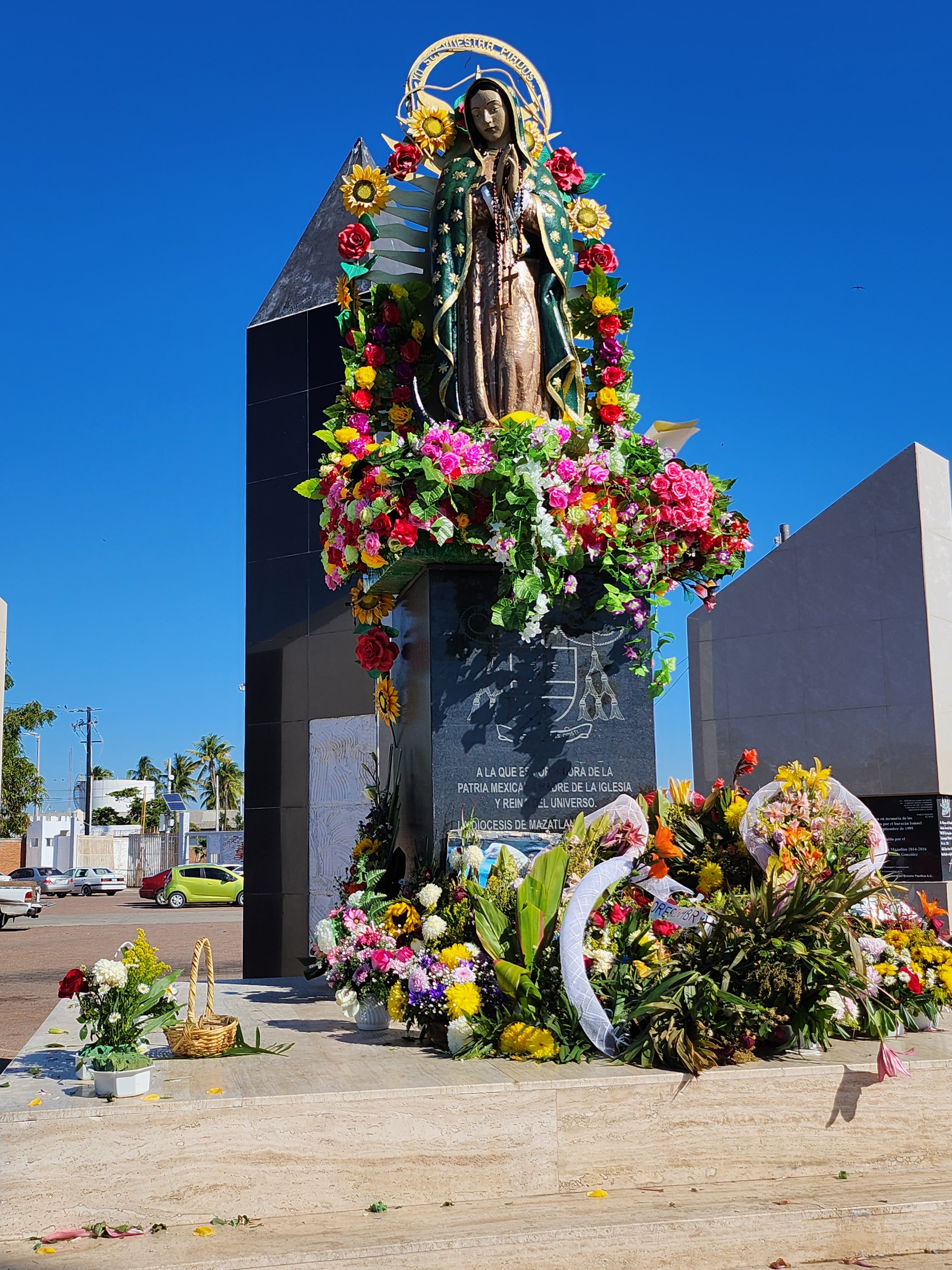 La Puntilla Seafood Restaurant image 6