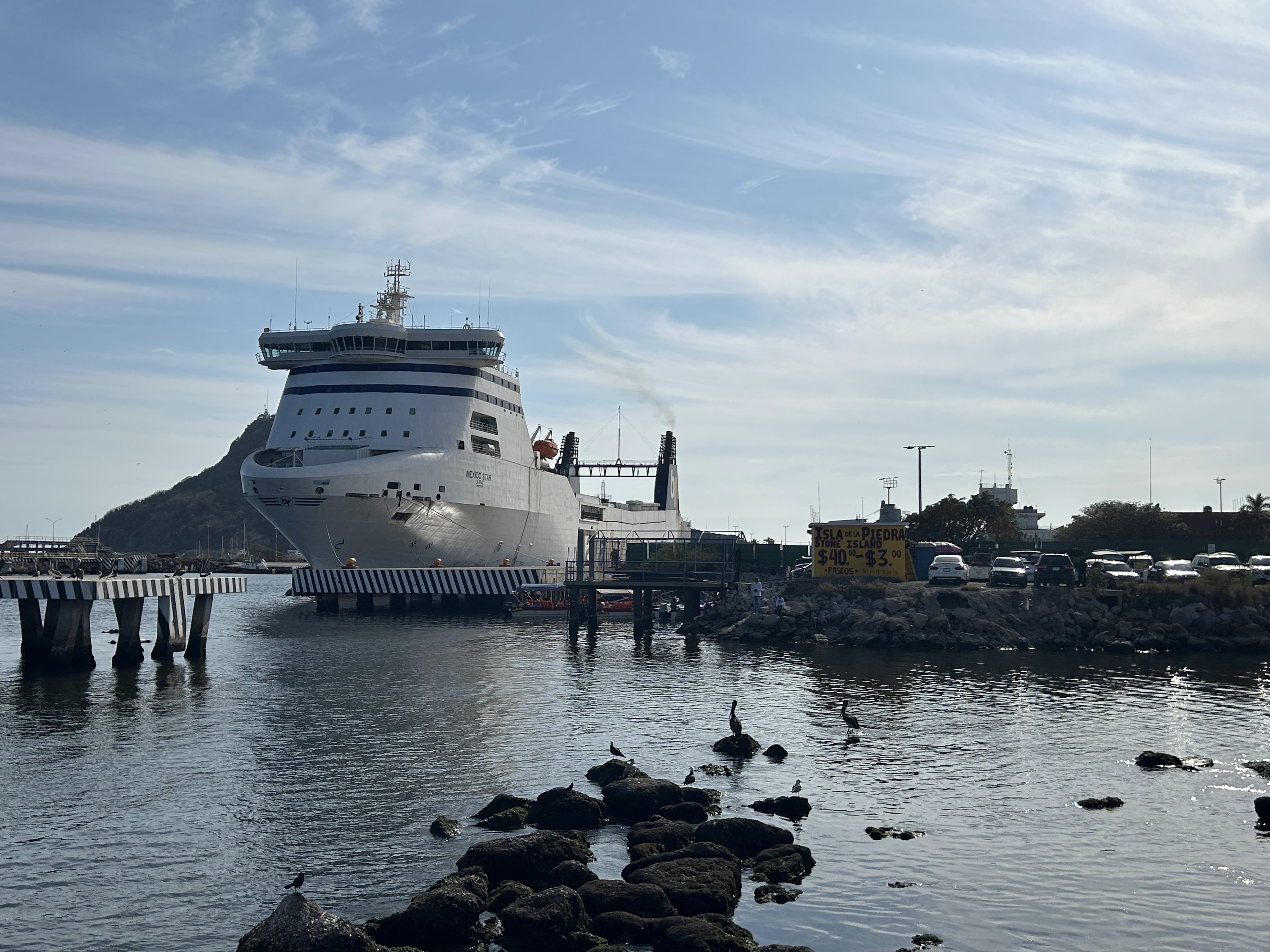 La Puntilla Seafood Restaurant image 8