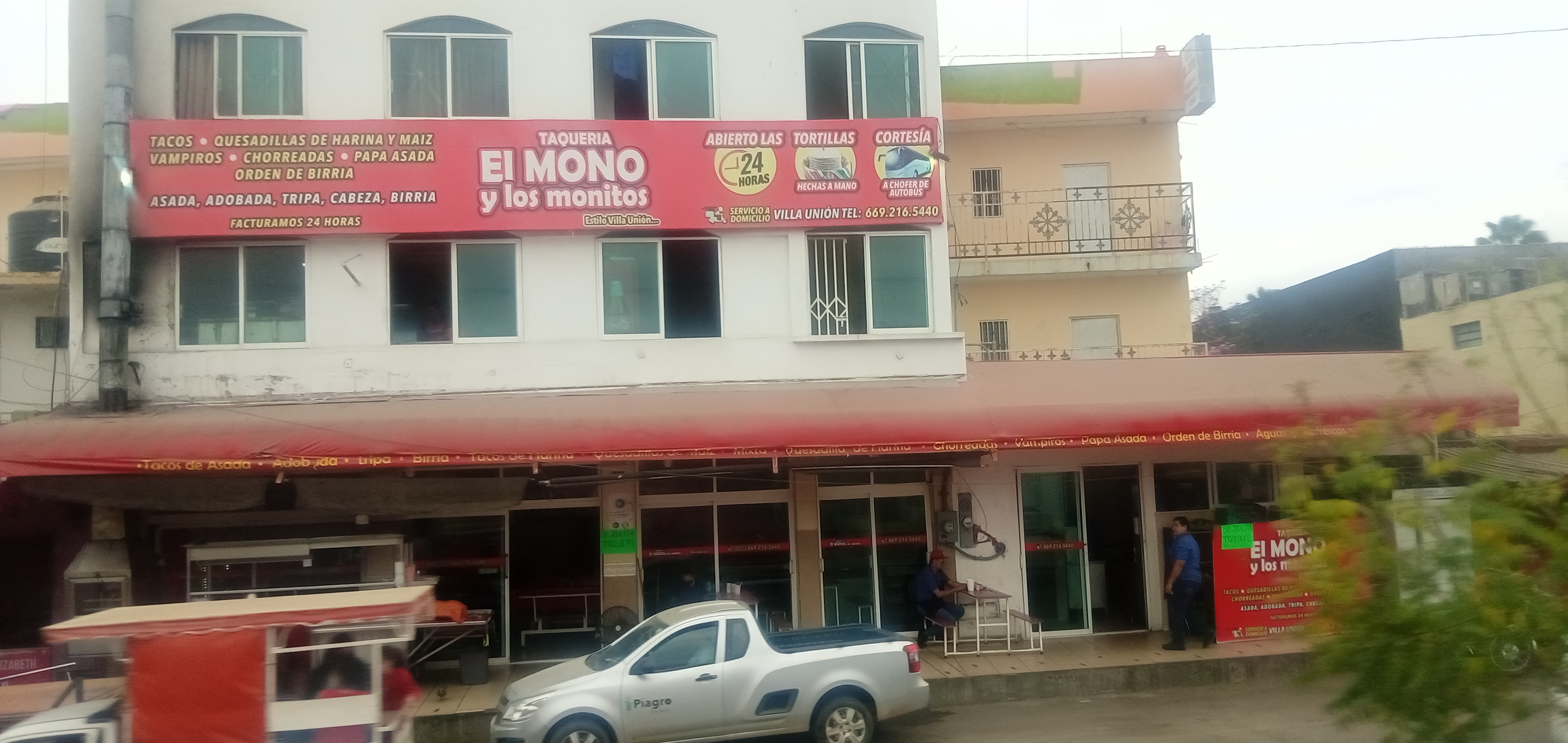 Taqueria El Mono y Los Monitos image 1