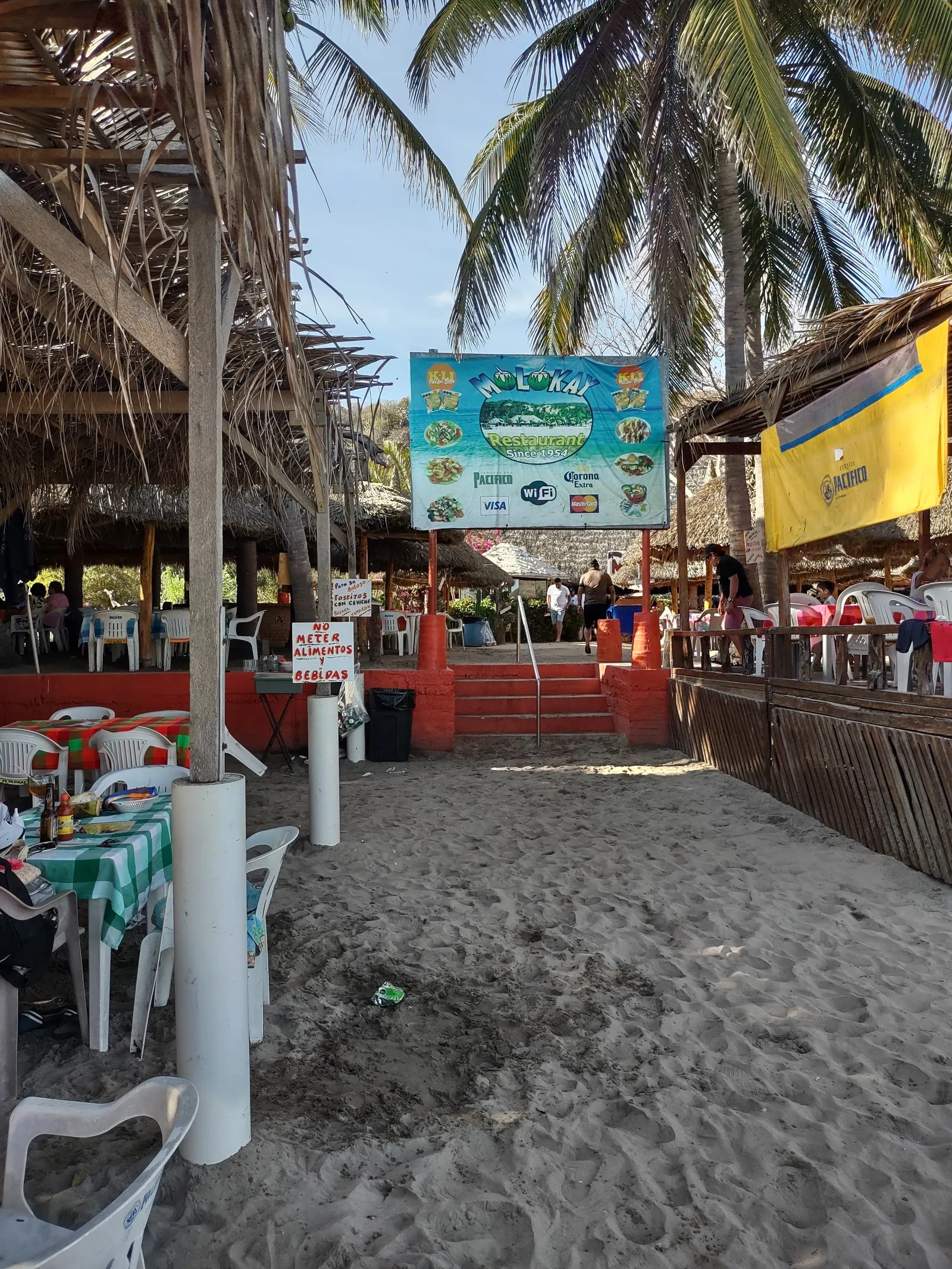 MOLOKAY RESTAURANT image 6