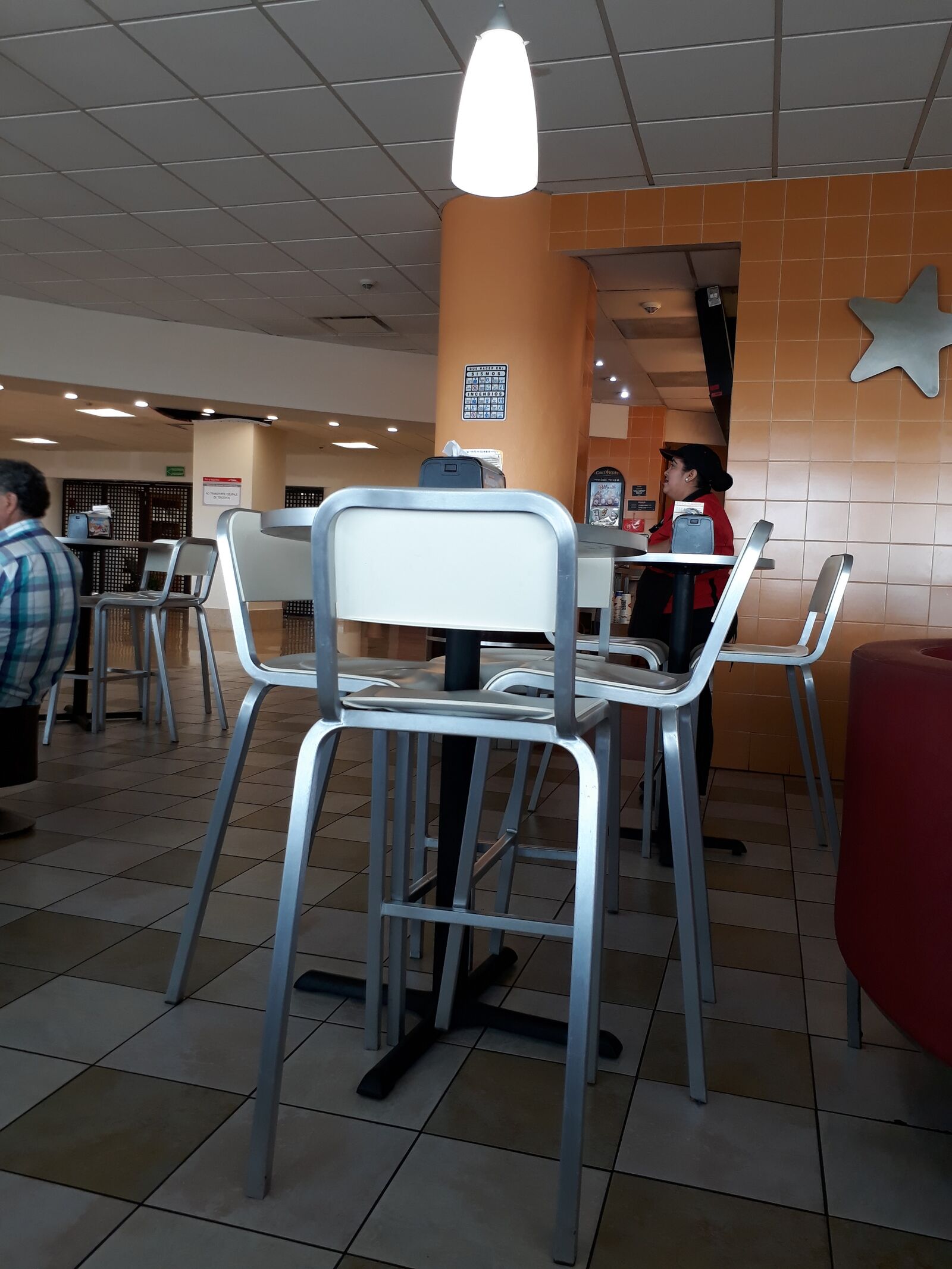 Carl's Jr image 3
