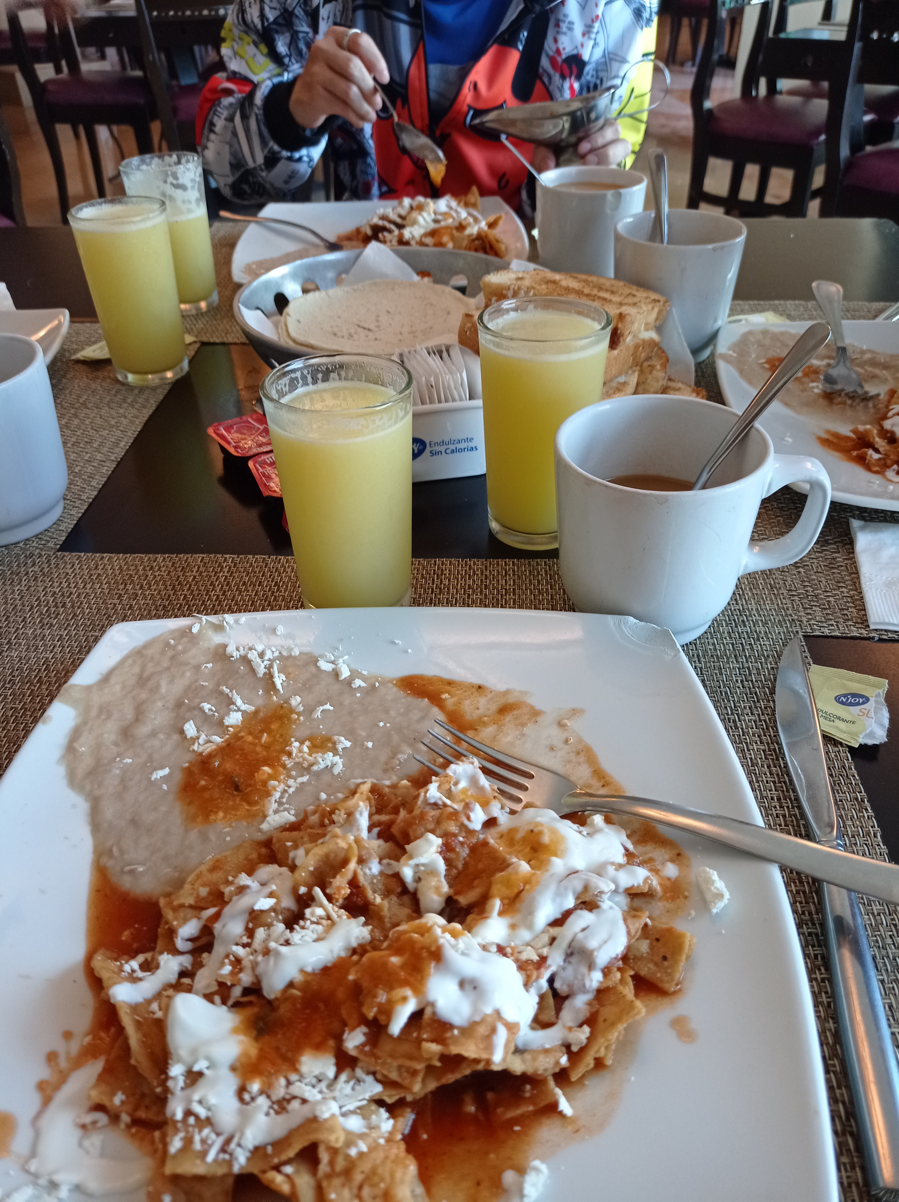 Restaurante ME image 2