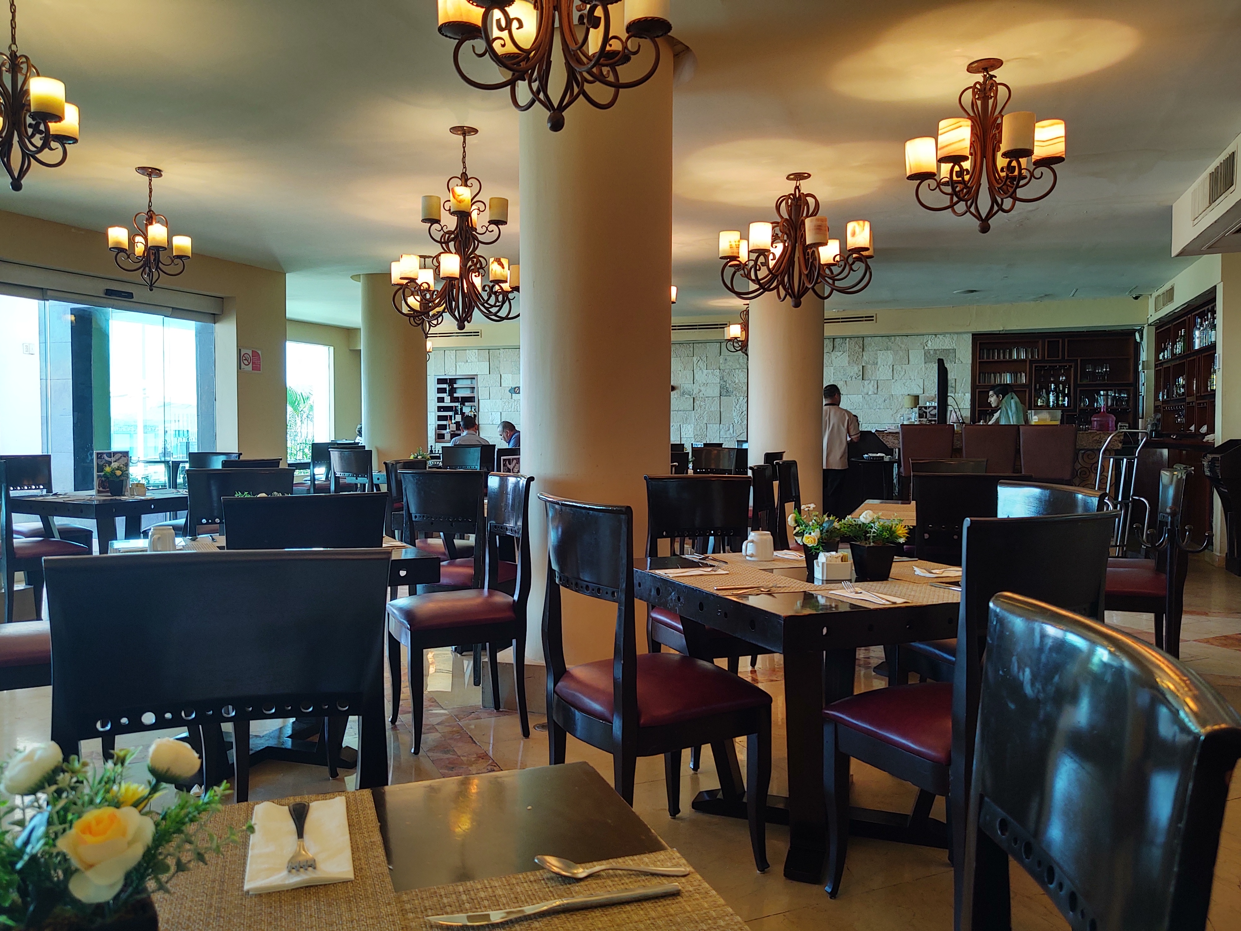 Restaurante ME image 3