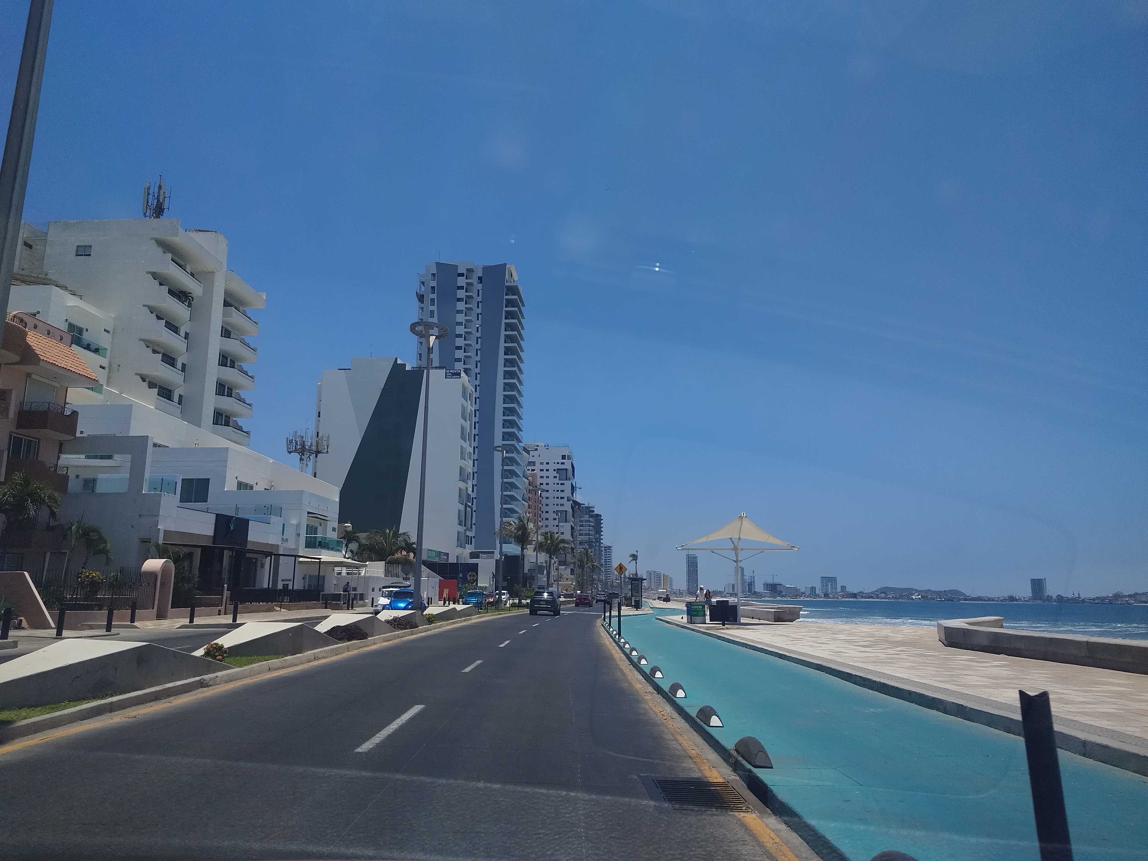 Restaurante ME image 10