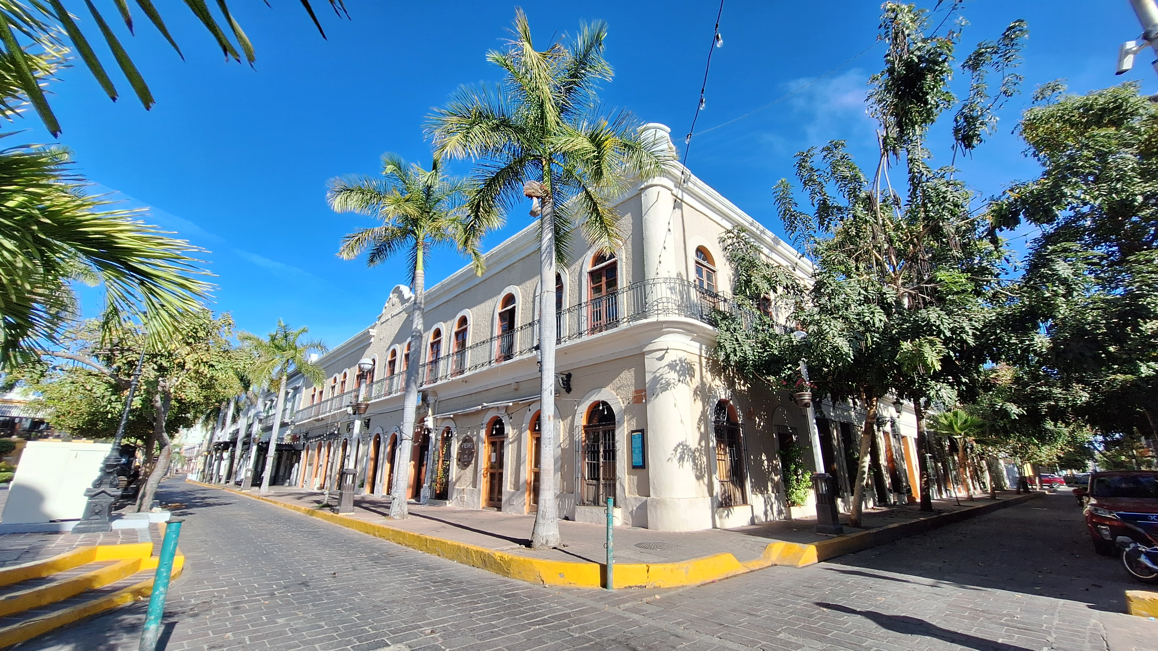 Pedro y Lola image 5