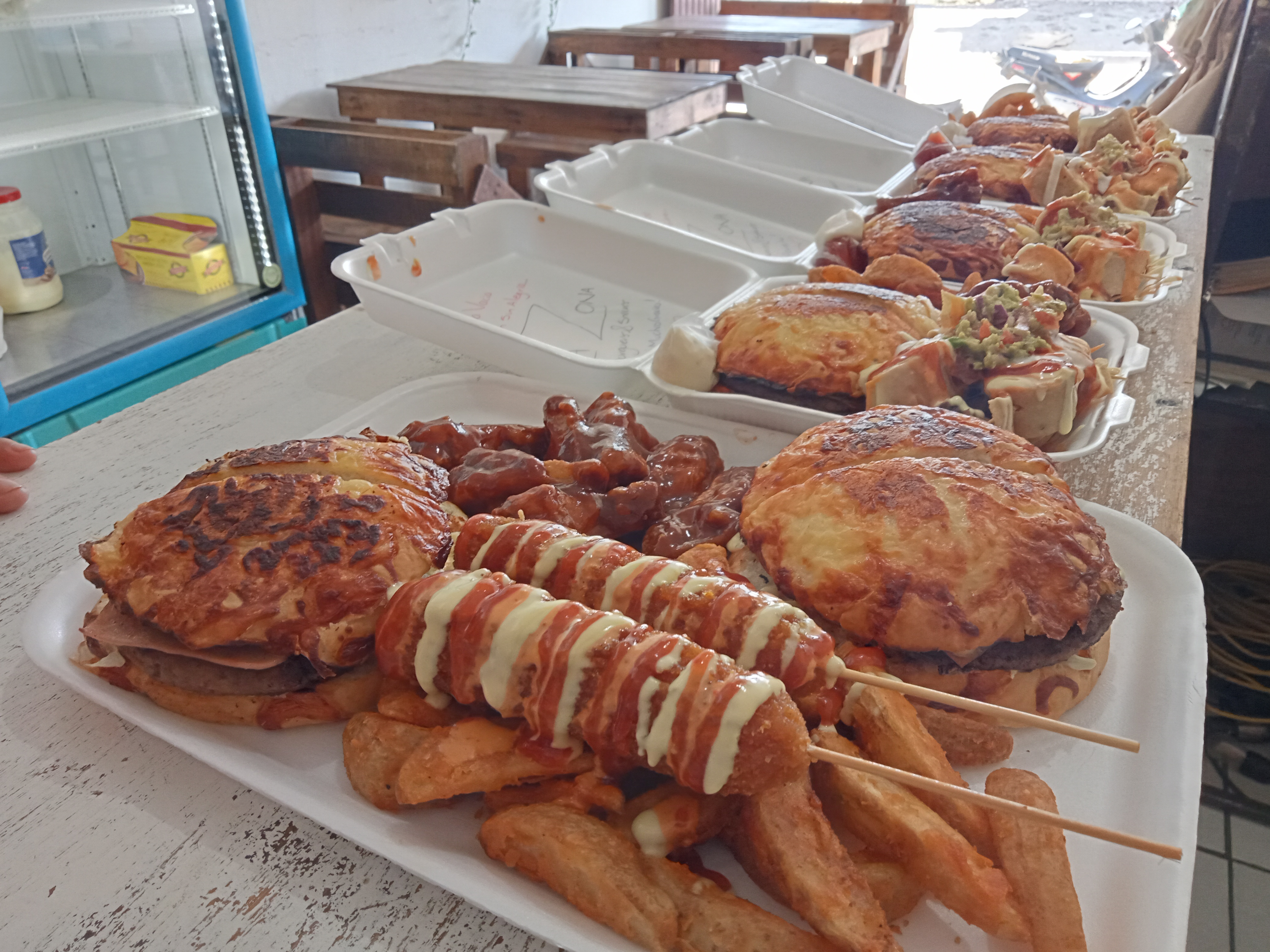 La Zona Burger's & Snack's image 10