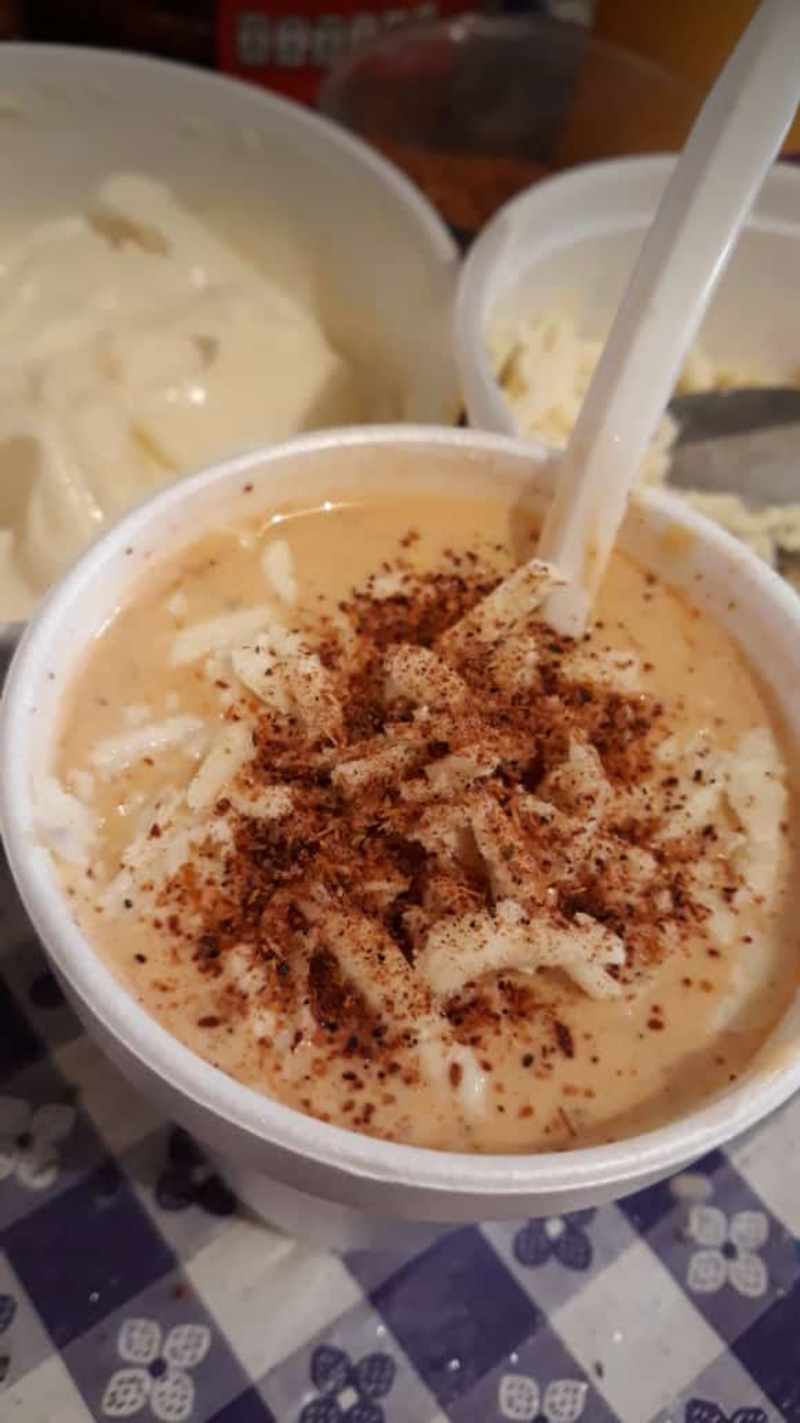 Antojitos Dylan Hotdogs Y Hamburguesas image 4