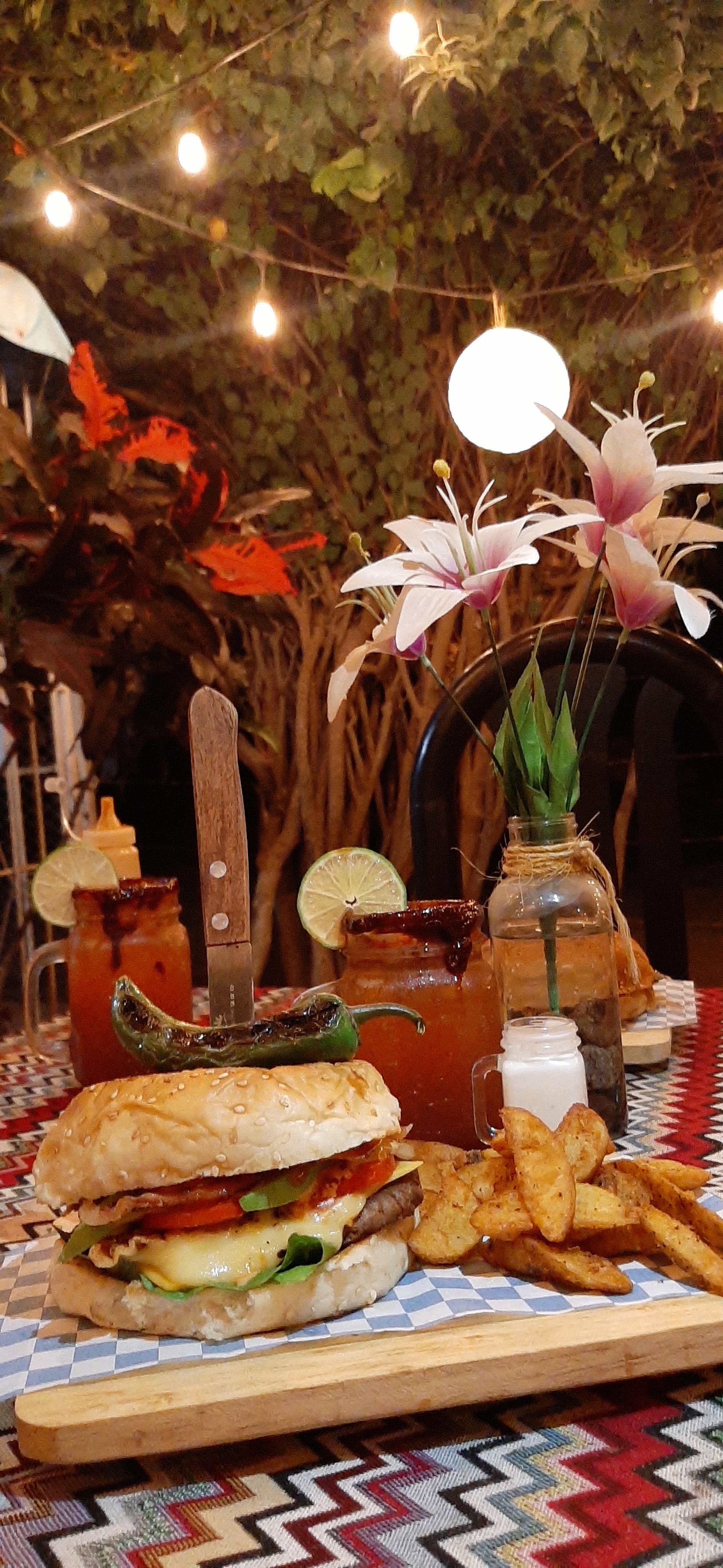 RABI'S BURGERS & MORE image 10