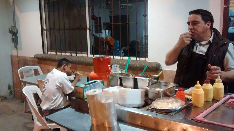 La Casa de Emma Restaurant y El Frijol Hot-Dogs image 4