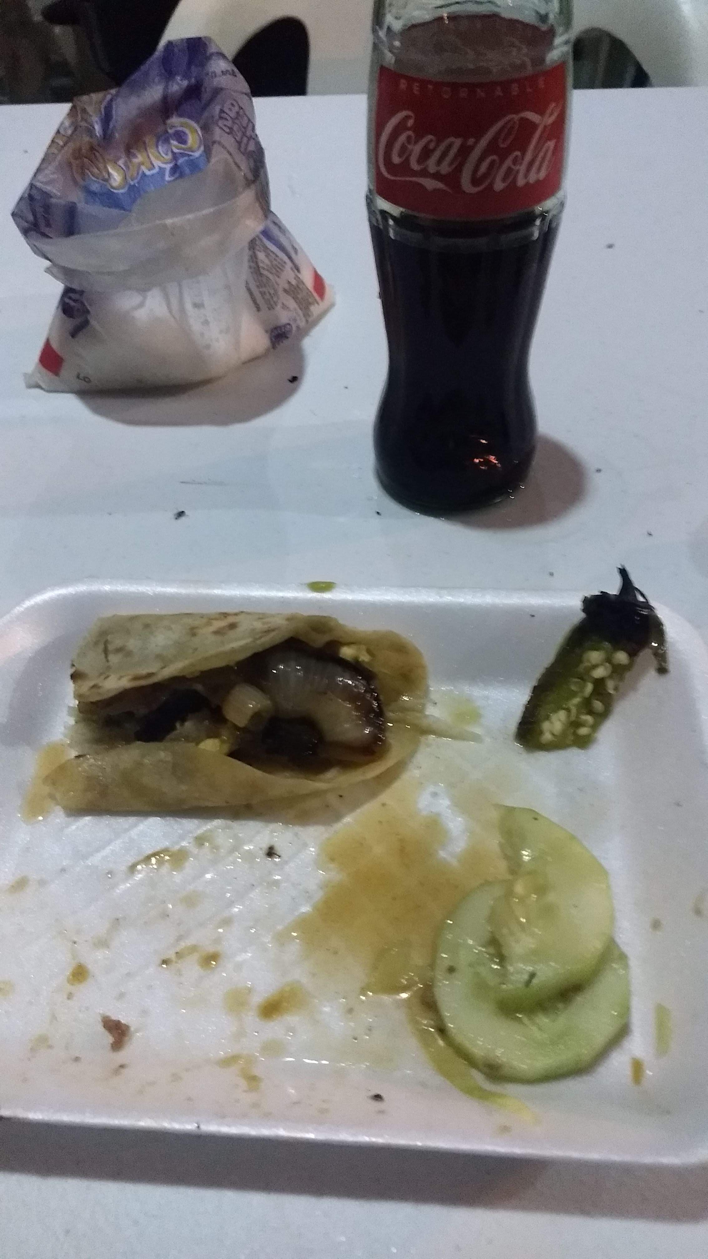 La Casa de Emma Restaurant y El Frijol Hot-Dogs image 8