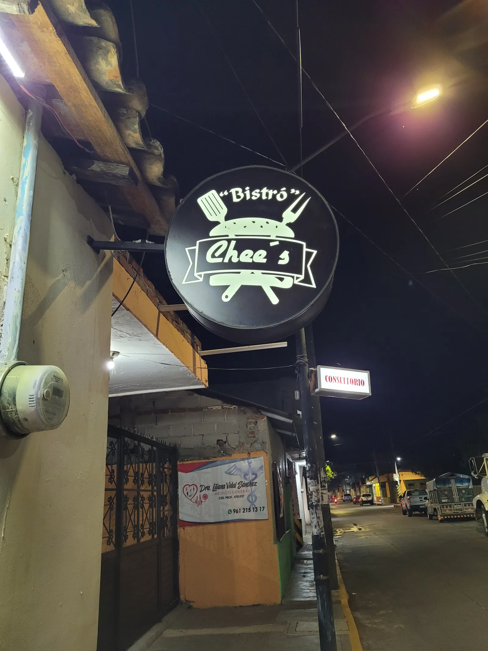 Burguer Chee image 10