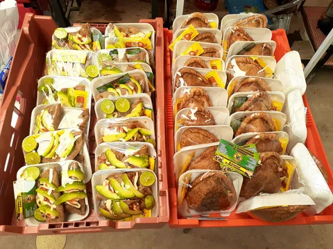 Tacos y Hamburguesas "EL CRUCERO" image 5