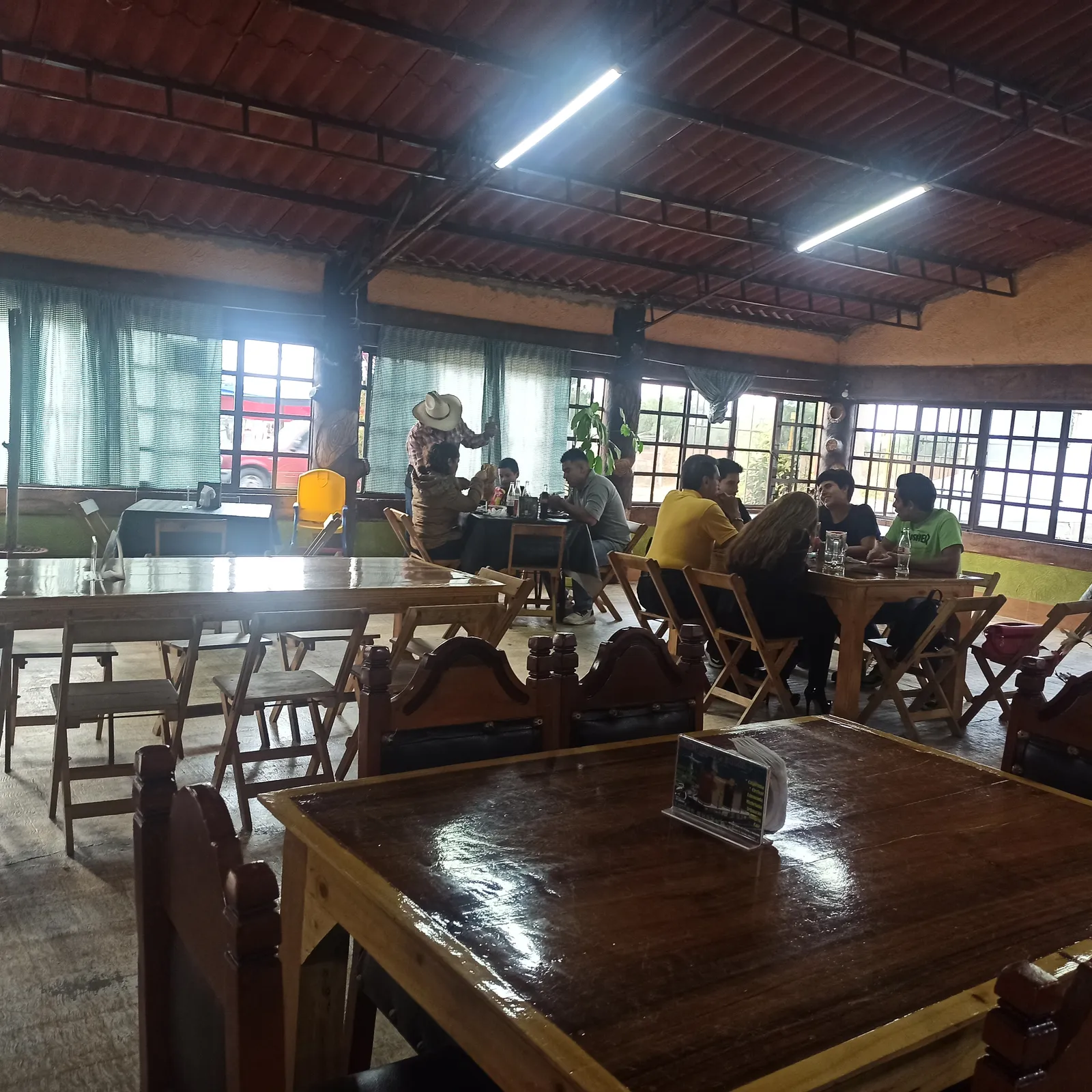 LA ESTACION image 7