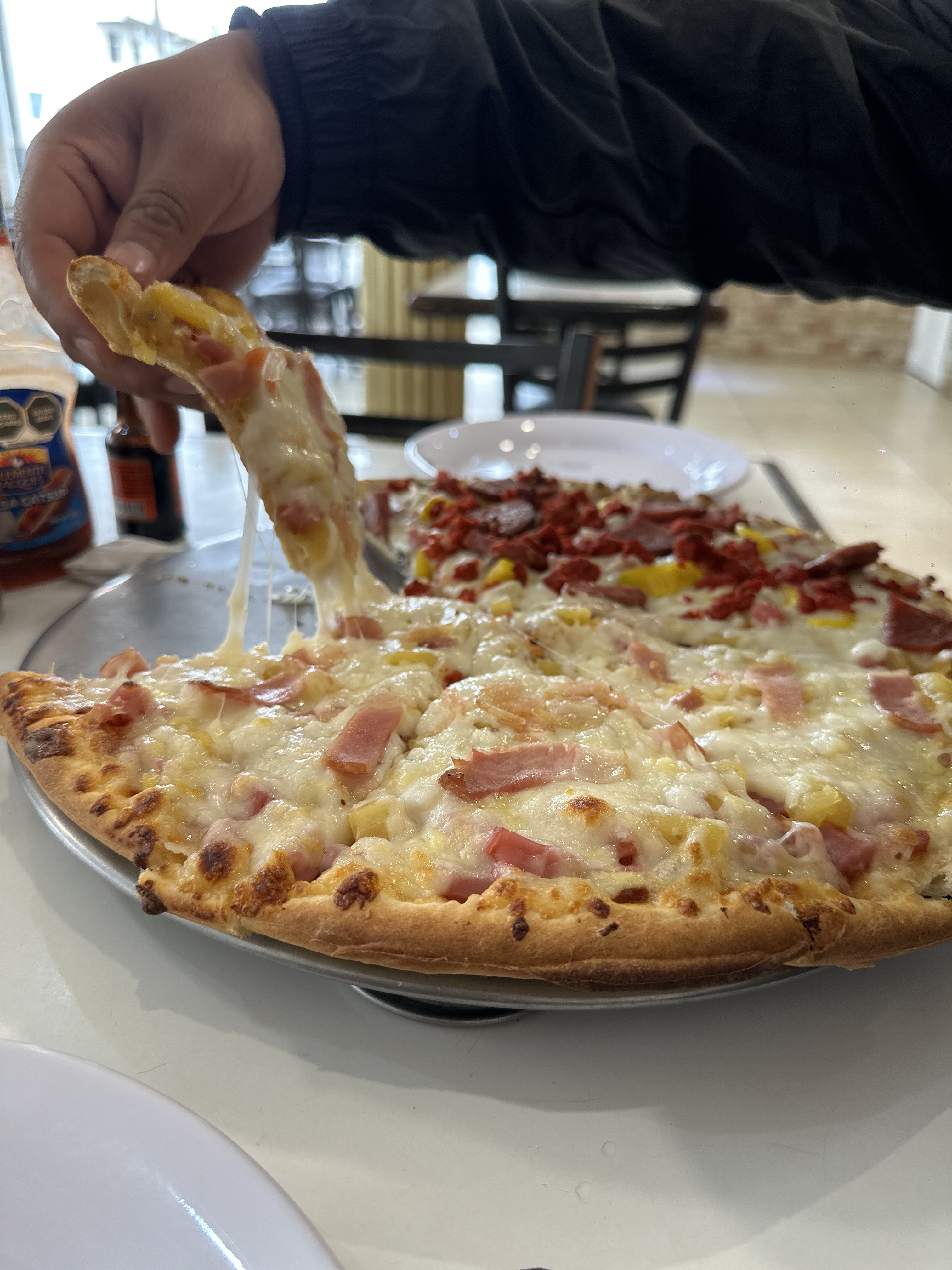 Sinai Pizzas image 1