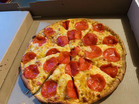 EMMY PIZZA image 3