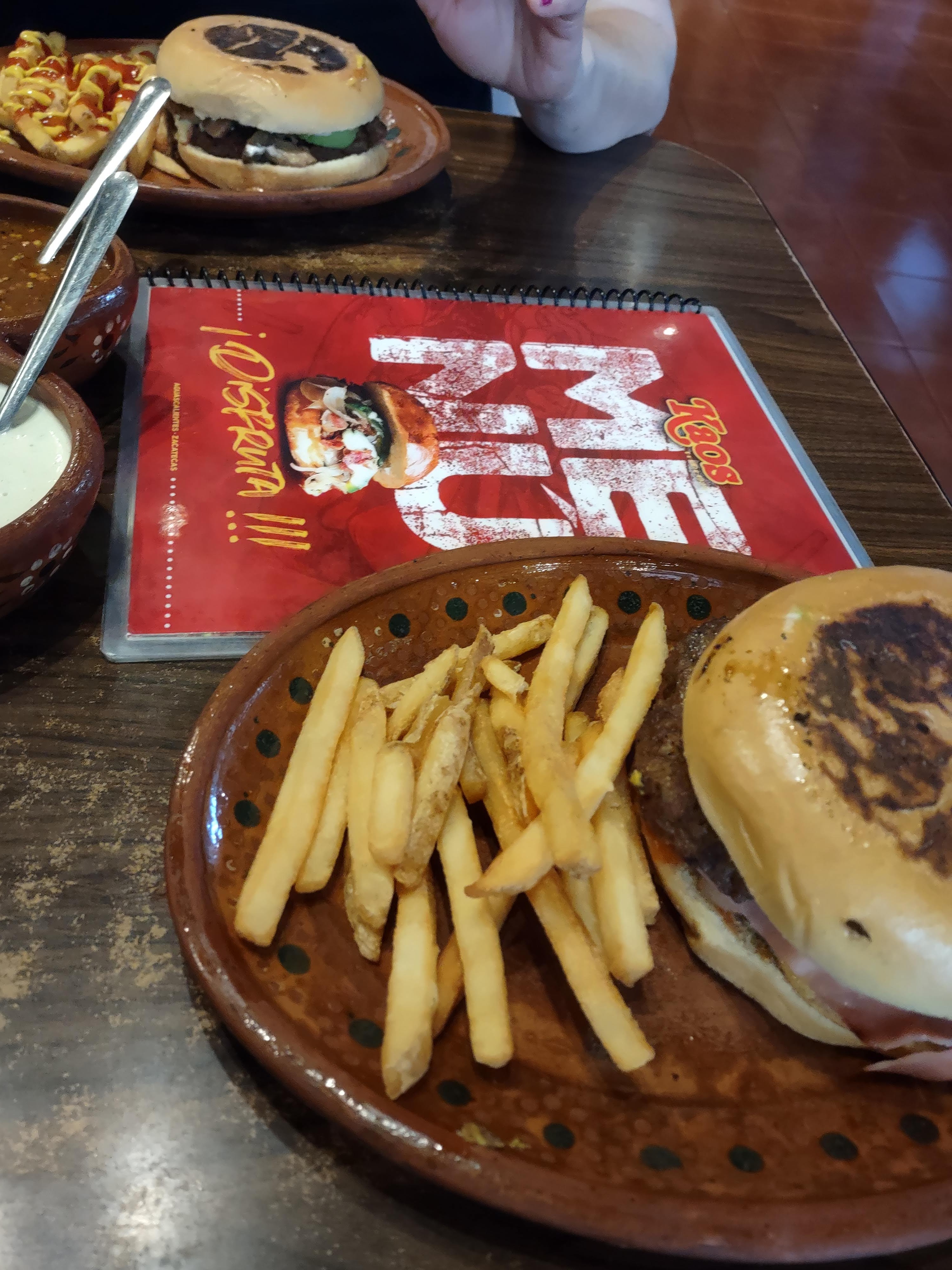 Kaos García Salinas image 8