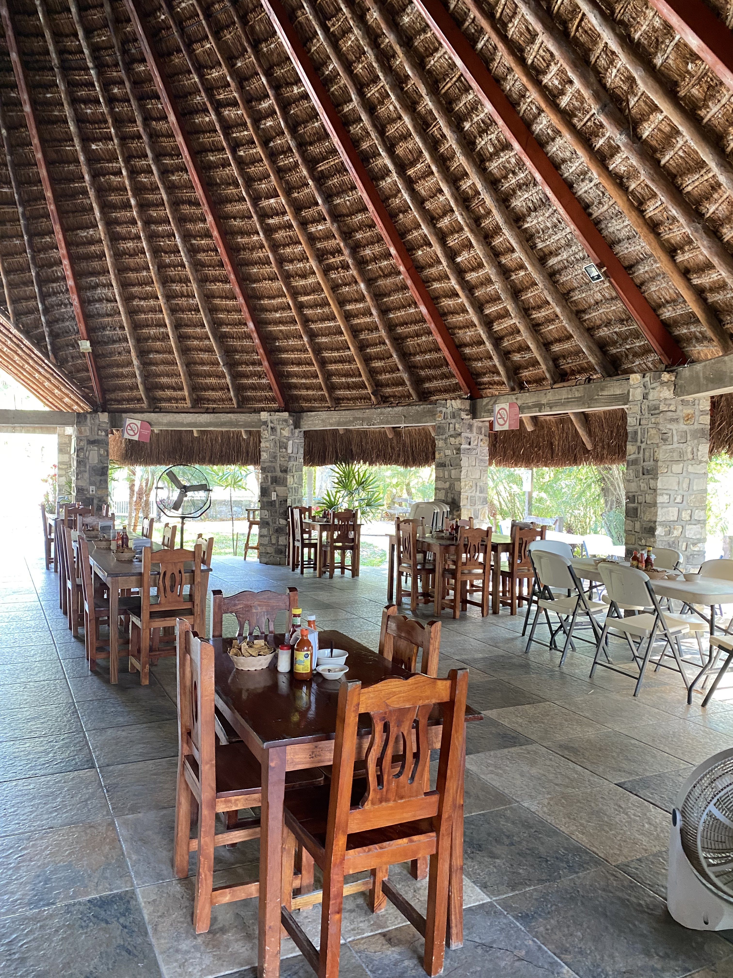 Restaurant De Mariscos Peces vivos image 1