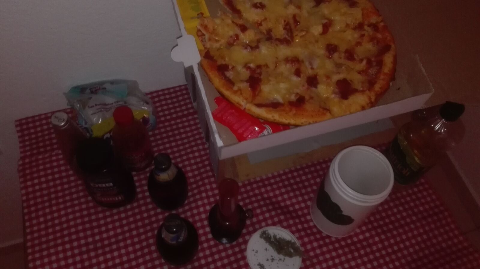 Pizzas Yolo image 2