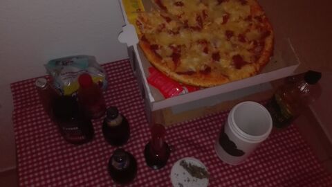 Pizzas Yolo image 2