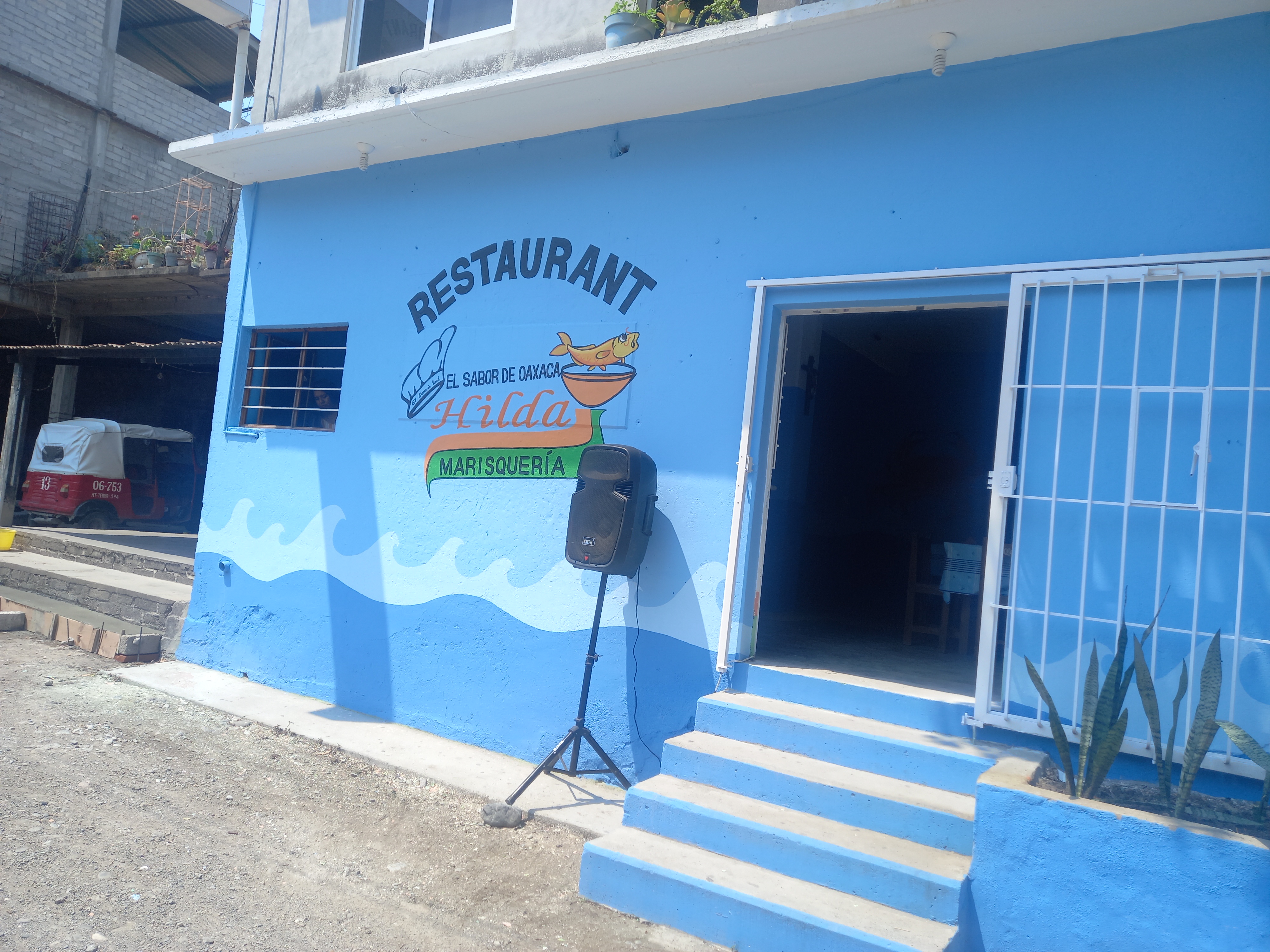 "RESTAURANT Y MARISQUERÍA HILDA" image 1