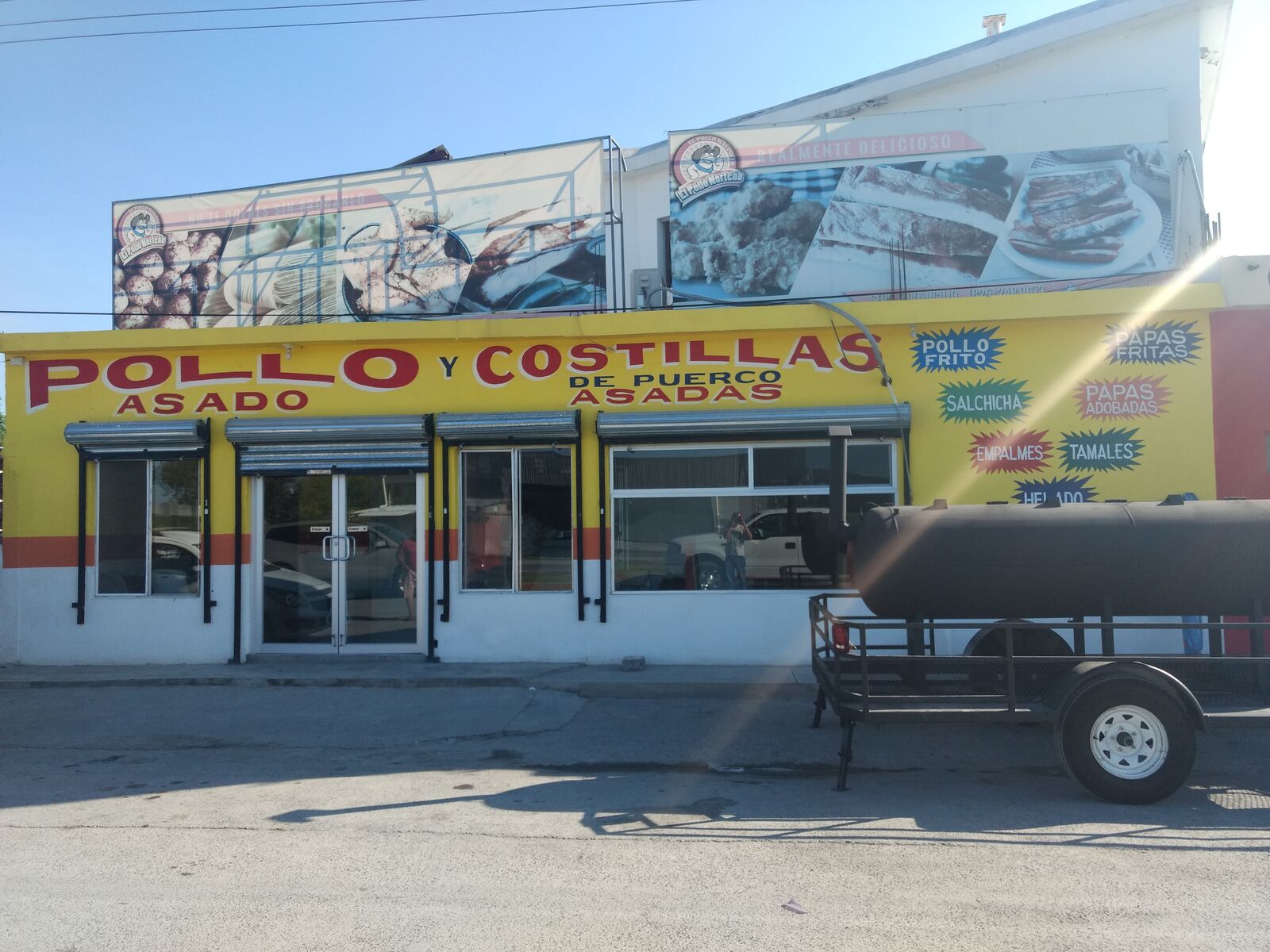 Pollo y Costillas Marin image 1