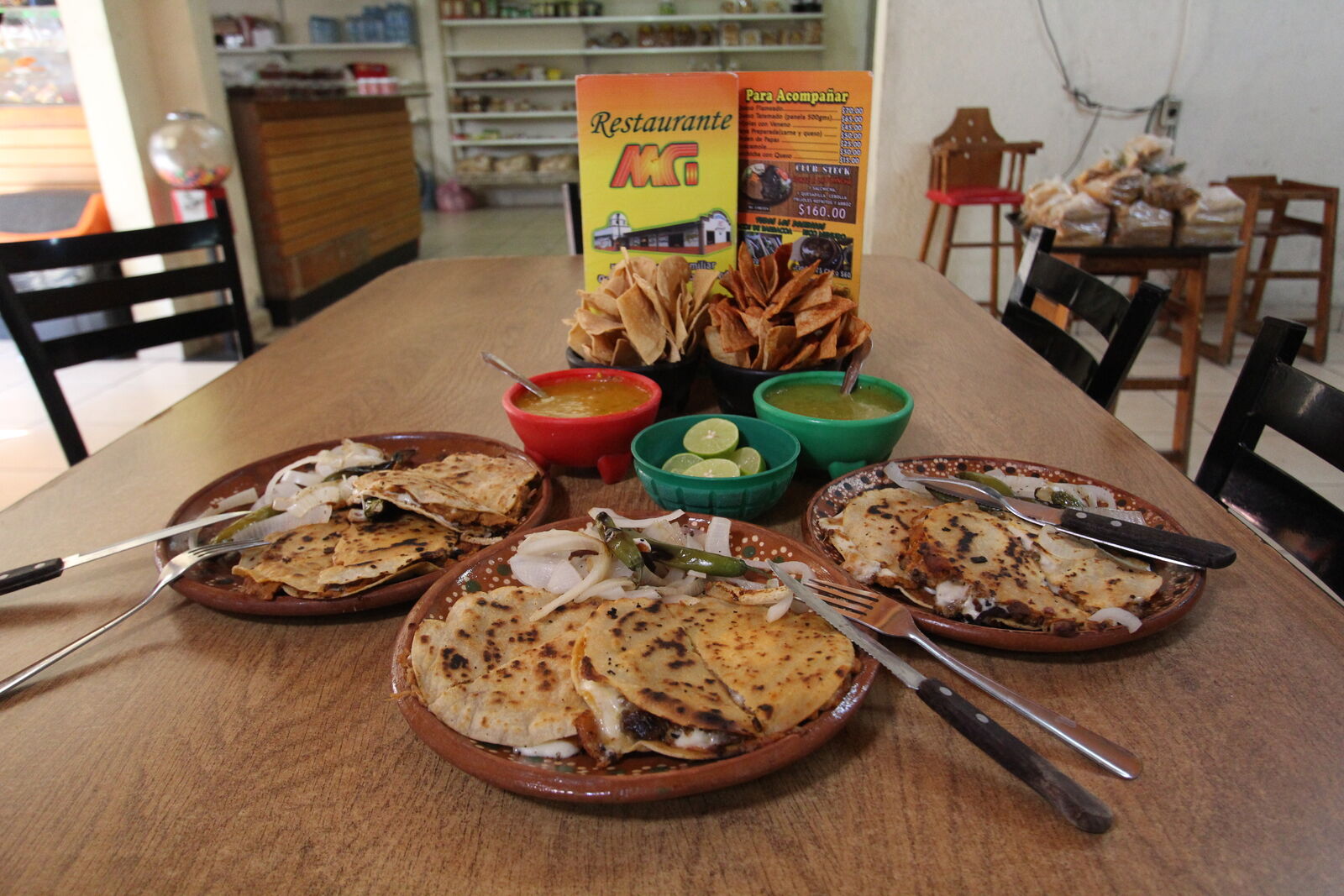 RESTAURANTE QUESOS MG image 2