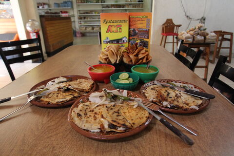 RESTAURANTE QUESOS MG image 2