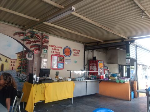 LAS CAZUELAS RESTAURANTE image 1