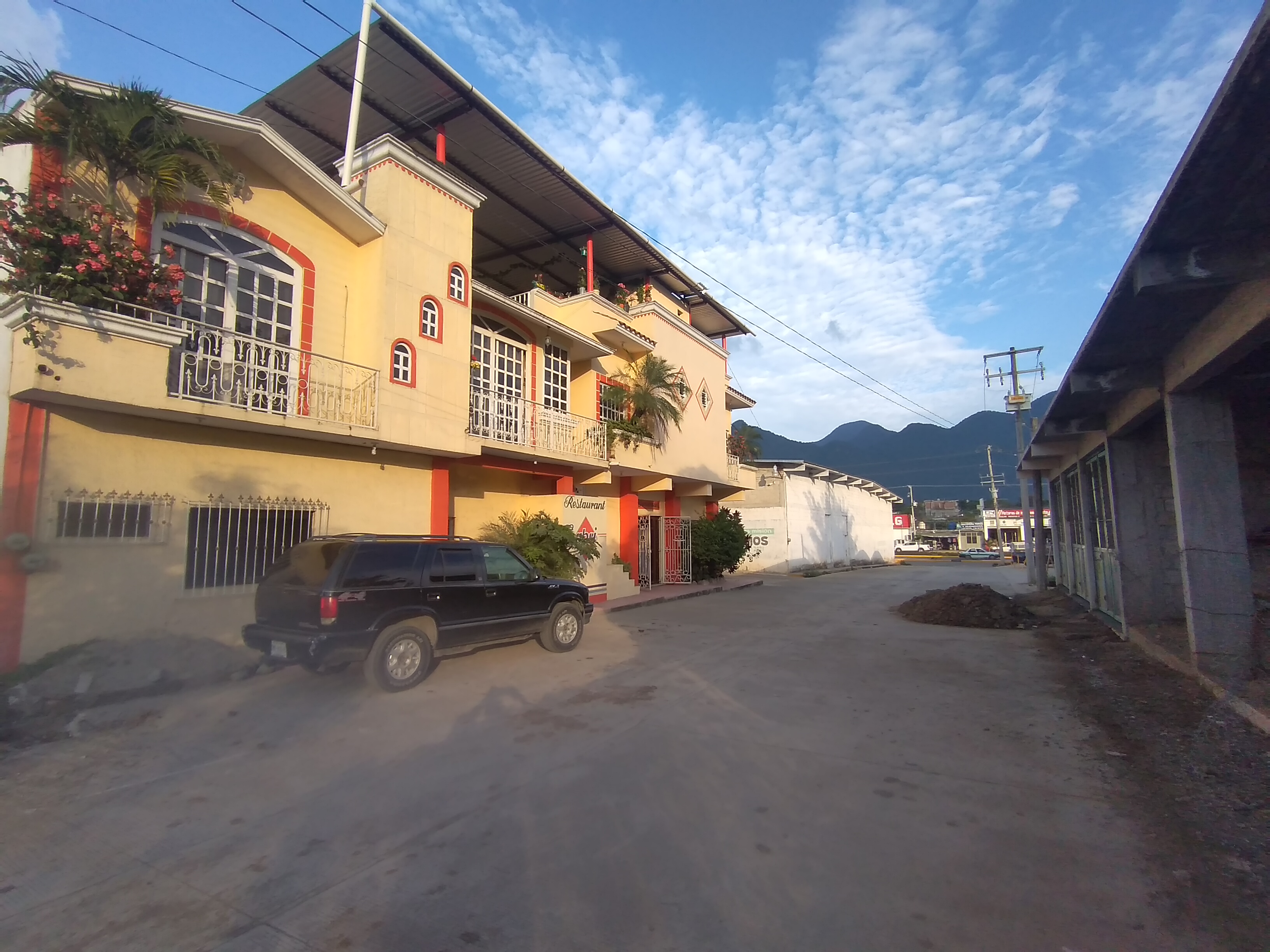 restauran capri image 3