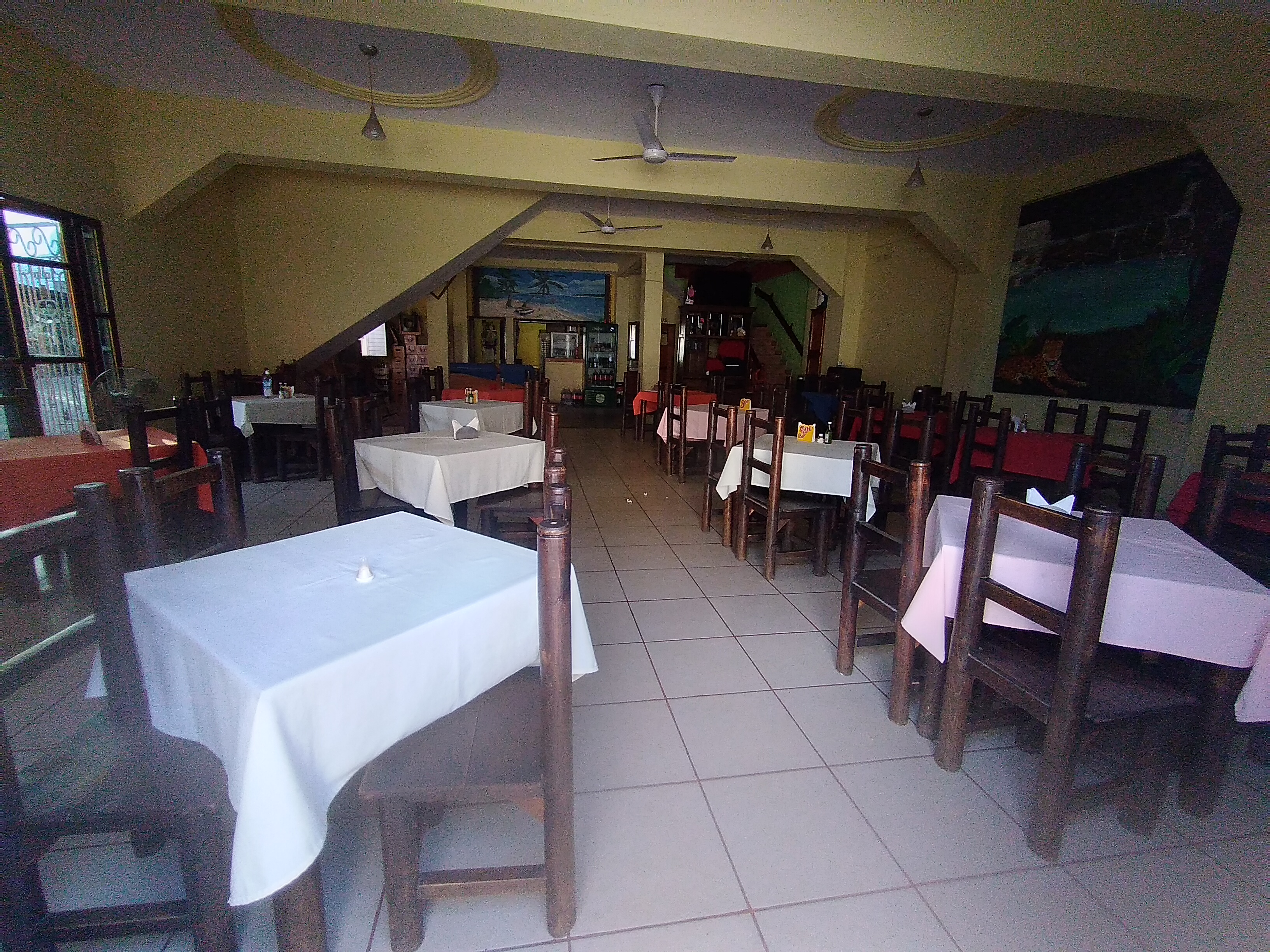 restauran capri image 7