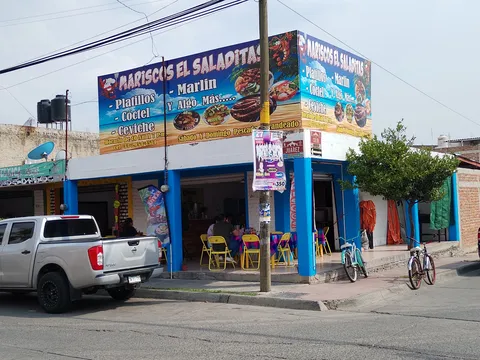 Mariscos el saladitas image 1