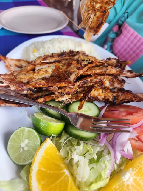 Mariscos el saladitas image 4