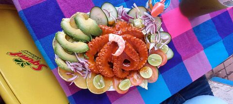 Mariscos el saladitas image 7